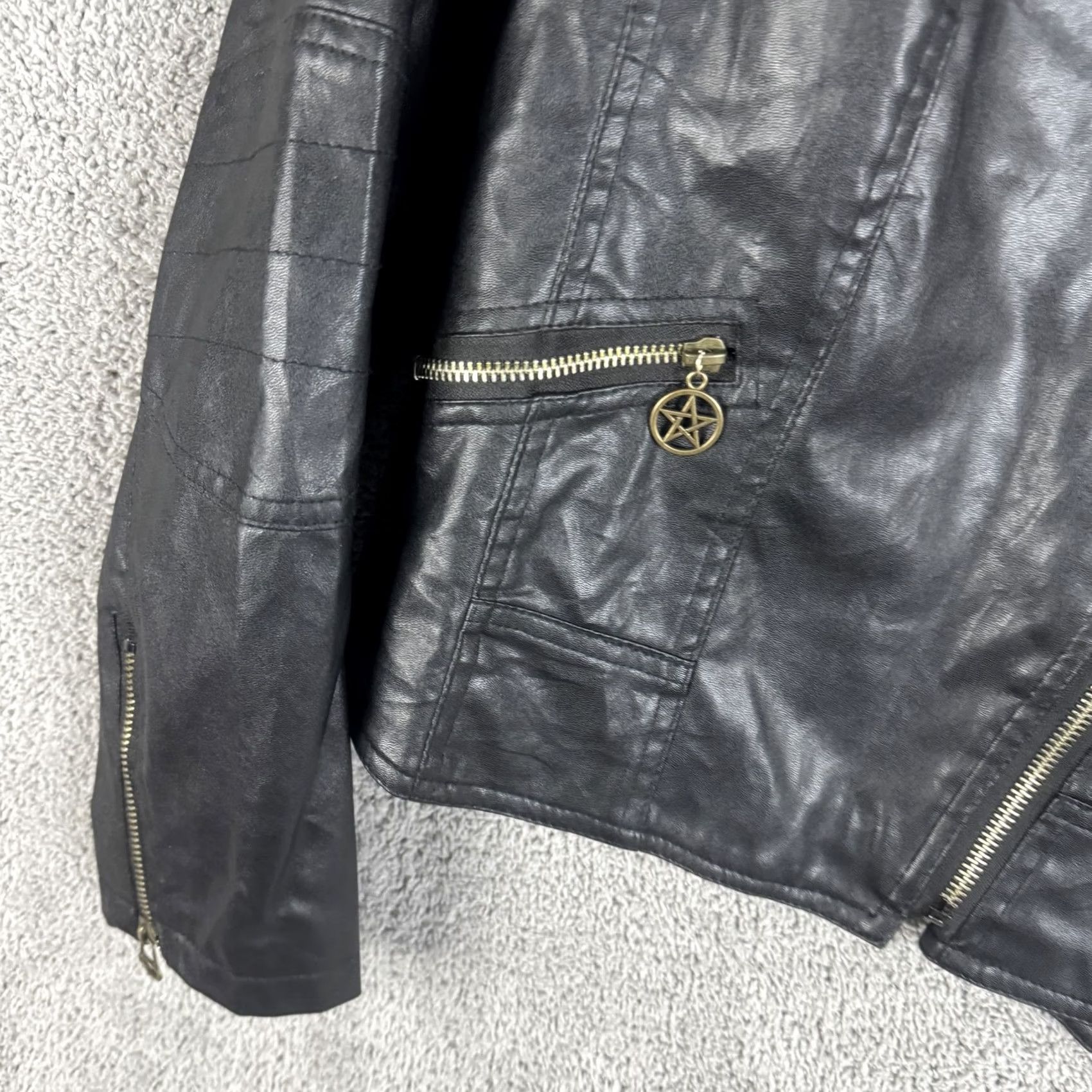 Vintage Xingyiyi Womens XXL Faux Leather Jacket Biker Asymmetrical Zip Short Moto Black Size XXL / US 16-18 / IT 52-54 - 2 Thumbnail