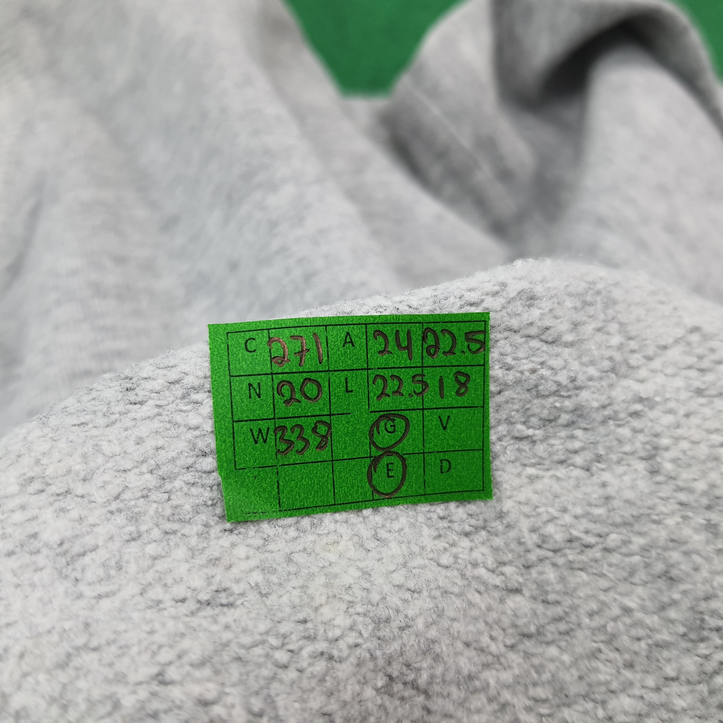 Yves Saint Laurent Vintage YSL Yves Saint Laurent Crop Top Sweatshirt C271N20 Size L / US 10 / IT 46 - 7 Thumbnail