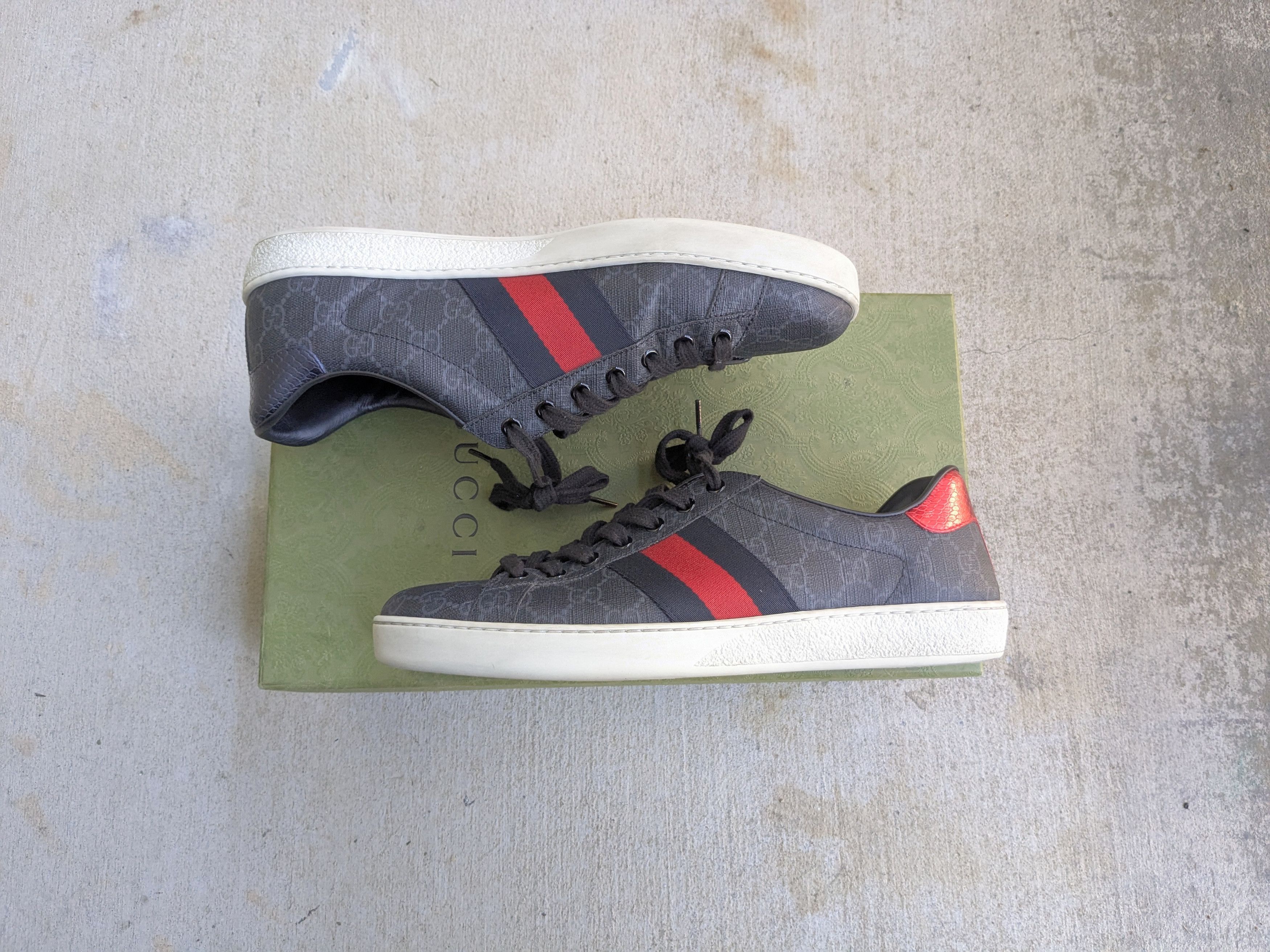 Gucci Gucci Ace Sneakers Monogram Camvas 9.5 Leather Low Tops Size US 9.5 / EU 42-43 - 1 Thumbnail
