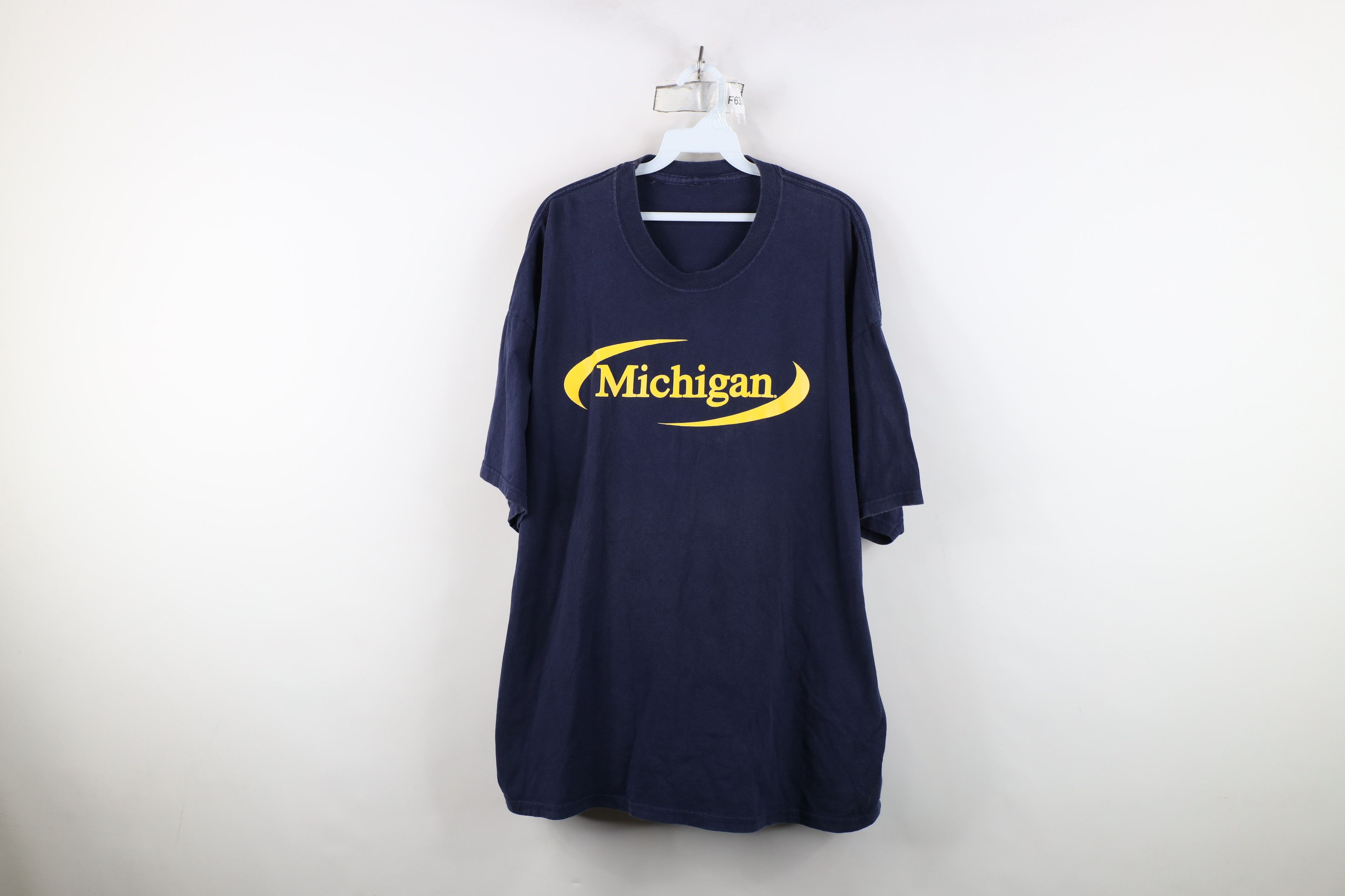 Vintage Vintage 90s Heavyweight University of Michigan T-Shirt Blue Size US XXL / EU 58 / 5 - 1 Thumbnail