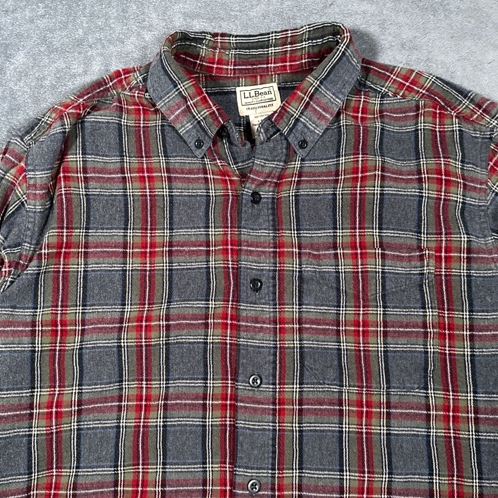 Vintage VINTAGE L.L. Bean Flannel Shirt Adult Large Red Gray Plaid Traditional Fit Button-Up Classic Outdoor Mens Size US L / EU 52-54 / 3 - 3 Thumbnail