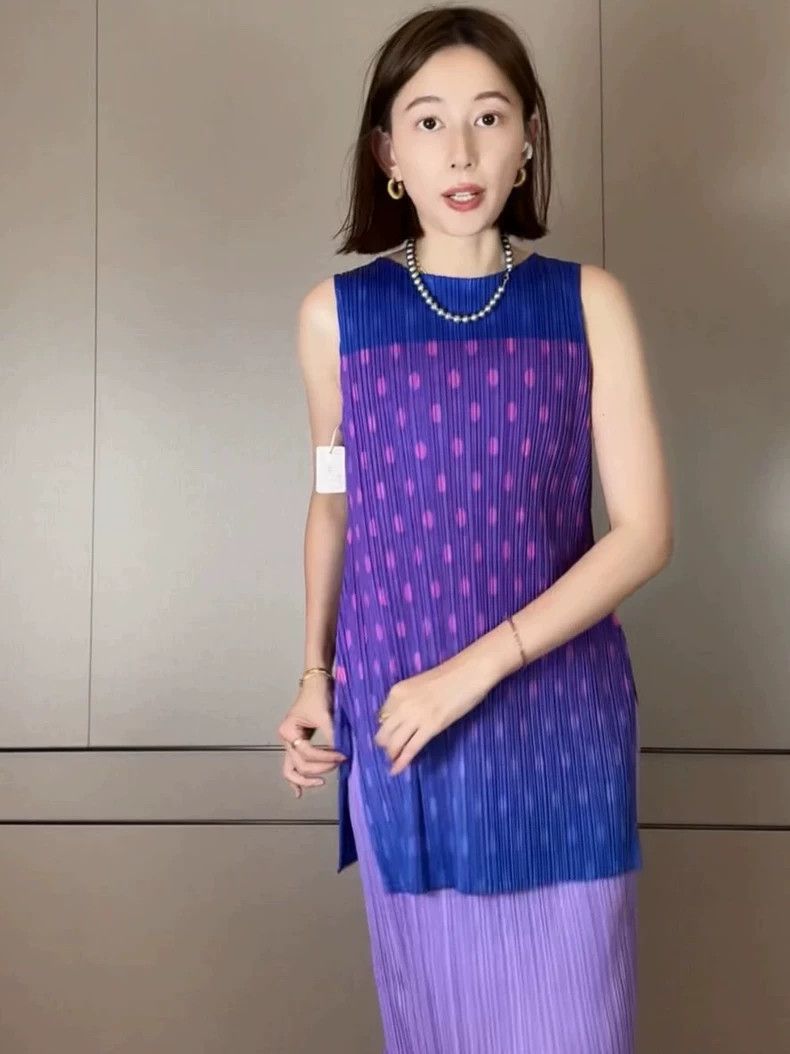 Issey Miyake Issey Miyake size:3 Polka dot gradient vest Size S / US 4 / IT 40 - 1 Thumbnail