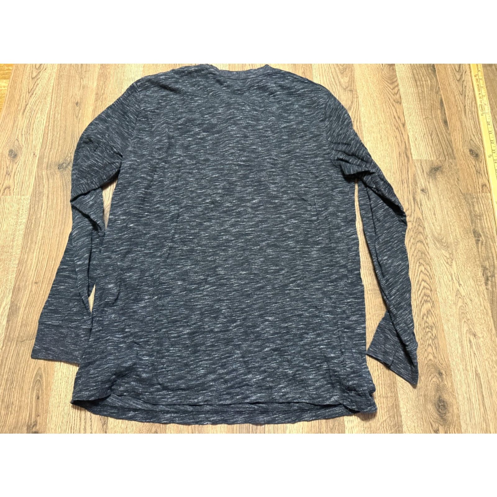 Old Navy Old Navy Shirt Mens Large Black White Long Sleeve 1/4 Buttons T-Shirt Cotton Buttoned Regular Fit Vintage: No Size US L / EU 52-54 / 3 - 2 Thumbnail