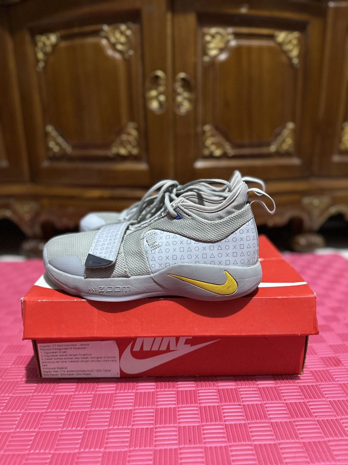 Nike PG 2.5 Playstation grey Size US 8 / EU 41 - 2 Thumbnail