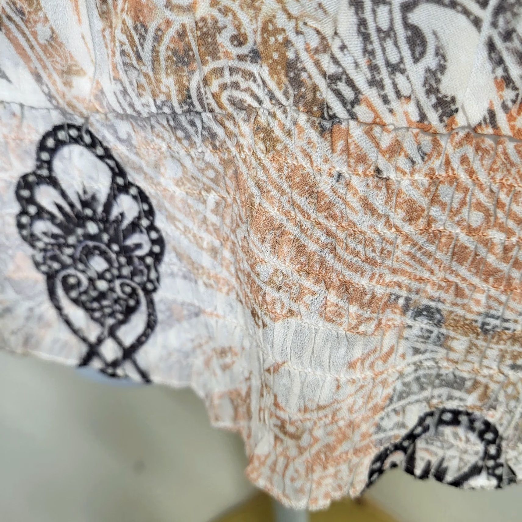 Vintage CATO Blouse Women's Plus Size 22/24W Creamy Browns Round Neck Boho Western Top Shirt Womens Bohemian Paisley Flutter Sleeve Short Sleeve Casual Size 3XL / US 20-22 - 6 Thumbnail