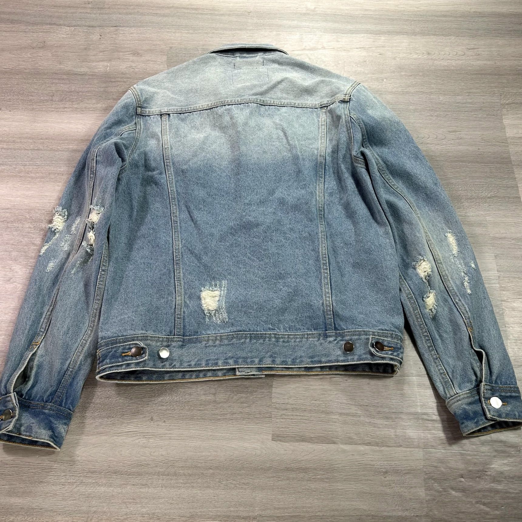 Guess Guess Dillon Denim Jacket Mens Medium Blue Distressed Button Logo Jean Size US 31 - 2 Thumbnail