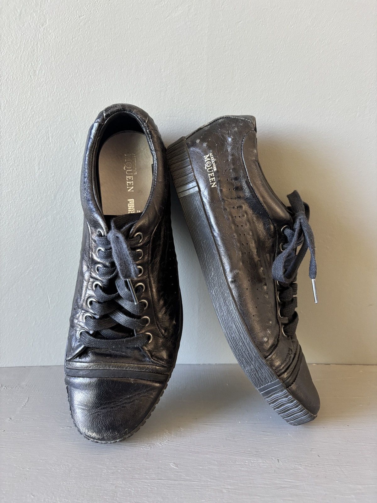 Alexander McQueen × Puma Alexander McQueen x Puma Scarred Street Sneakers 7.5 Black Size US 7.5 / EU 40-41 - 1 Thumbnail