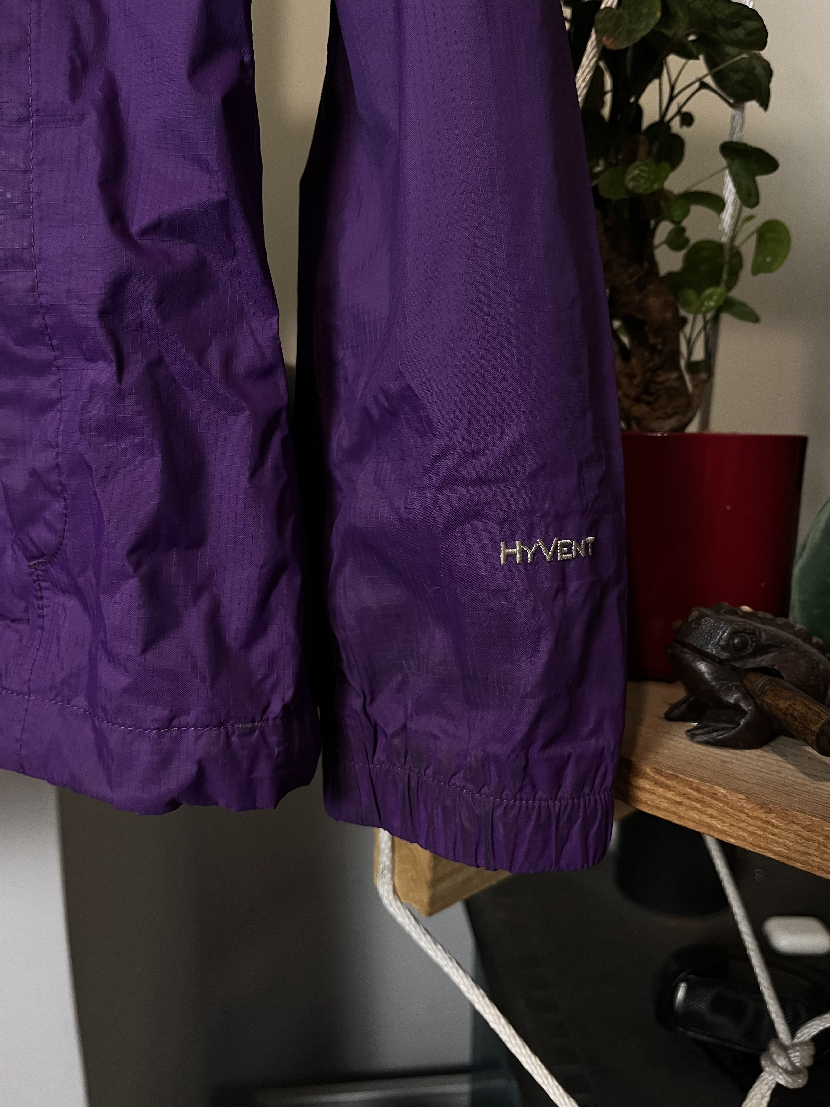 The North Face × Vintage The North Face Hyvent Purple Jacket Size US L / EU 52-54 / 3 - 4 Thumbnail