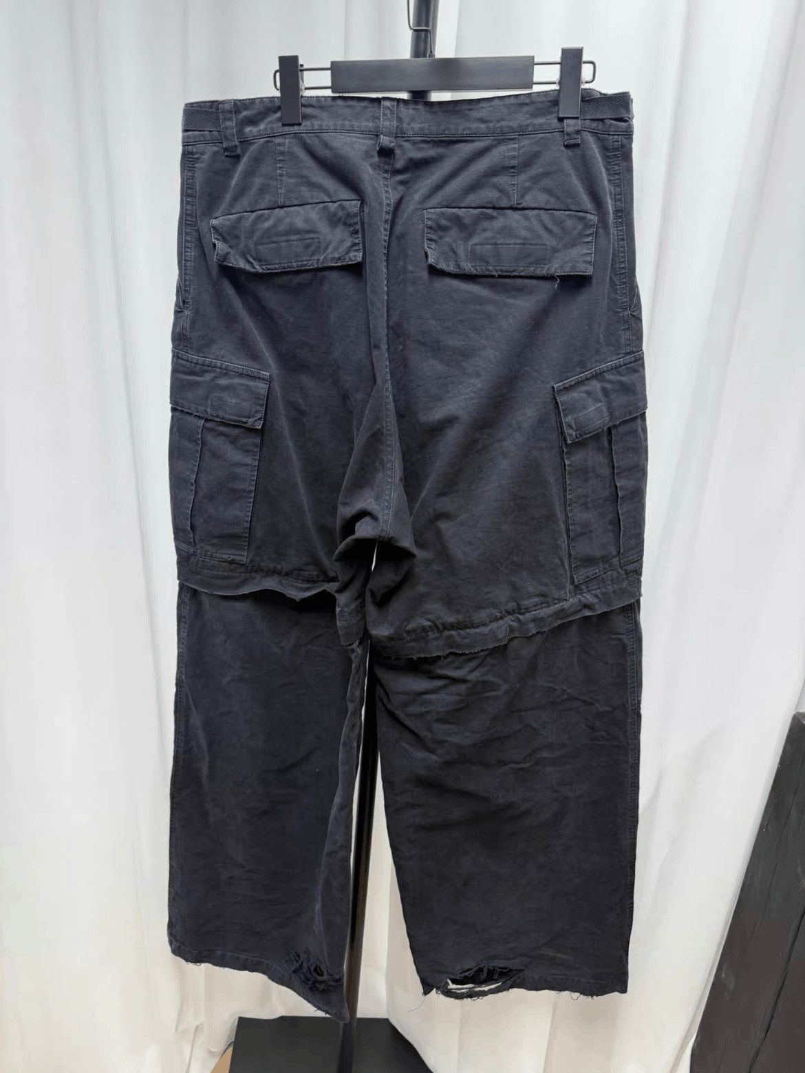 Balenciaga Balenciaga Sz L Balenciaga Distressed Cargo Pants-2506 Size US 34 / EU 50 - 4 Thumbnail