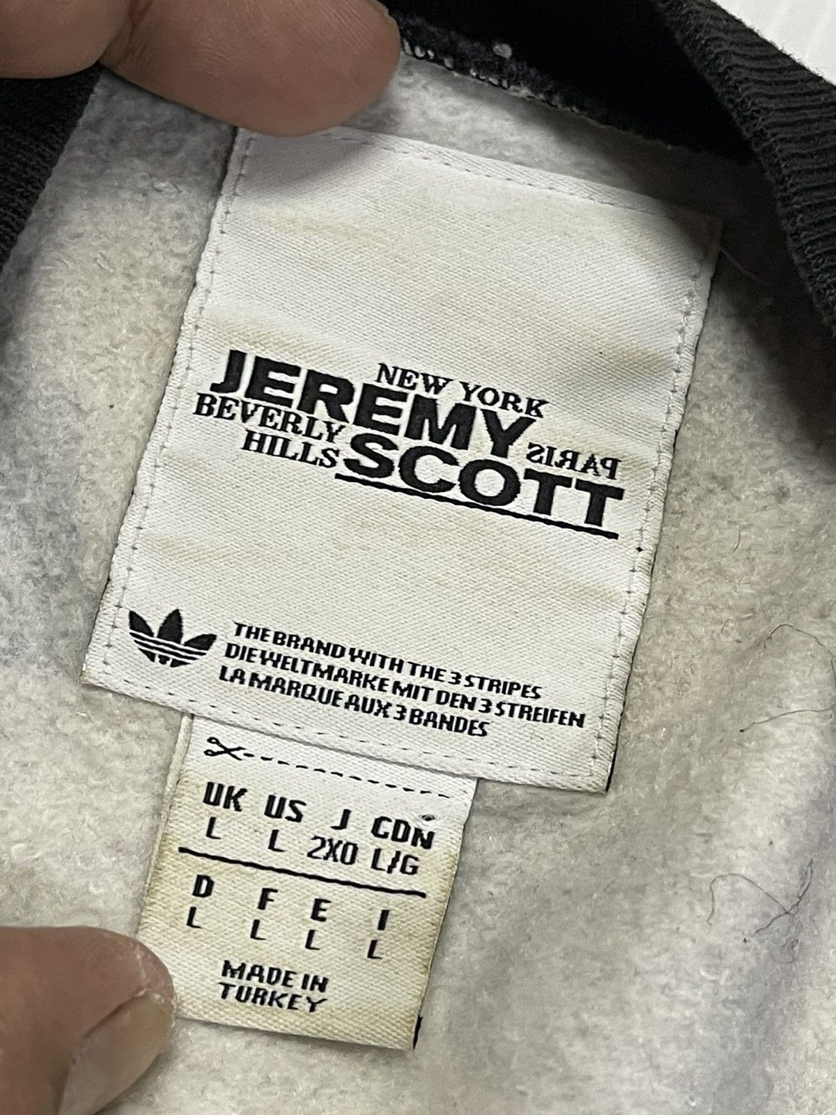 Adidas × Jeremy Scott Adidas X Jeremy Scott Crewneck Sweatshirt Size US L / EU 52-54 / 3 - 3 Thumbnail