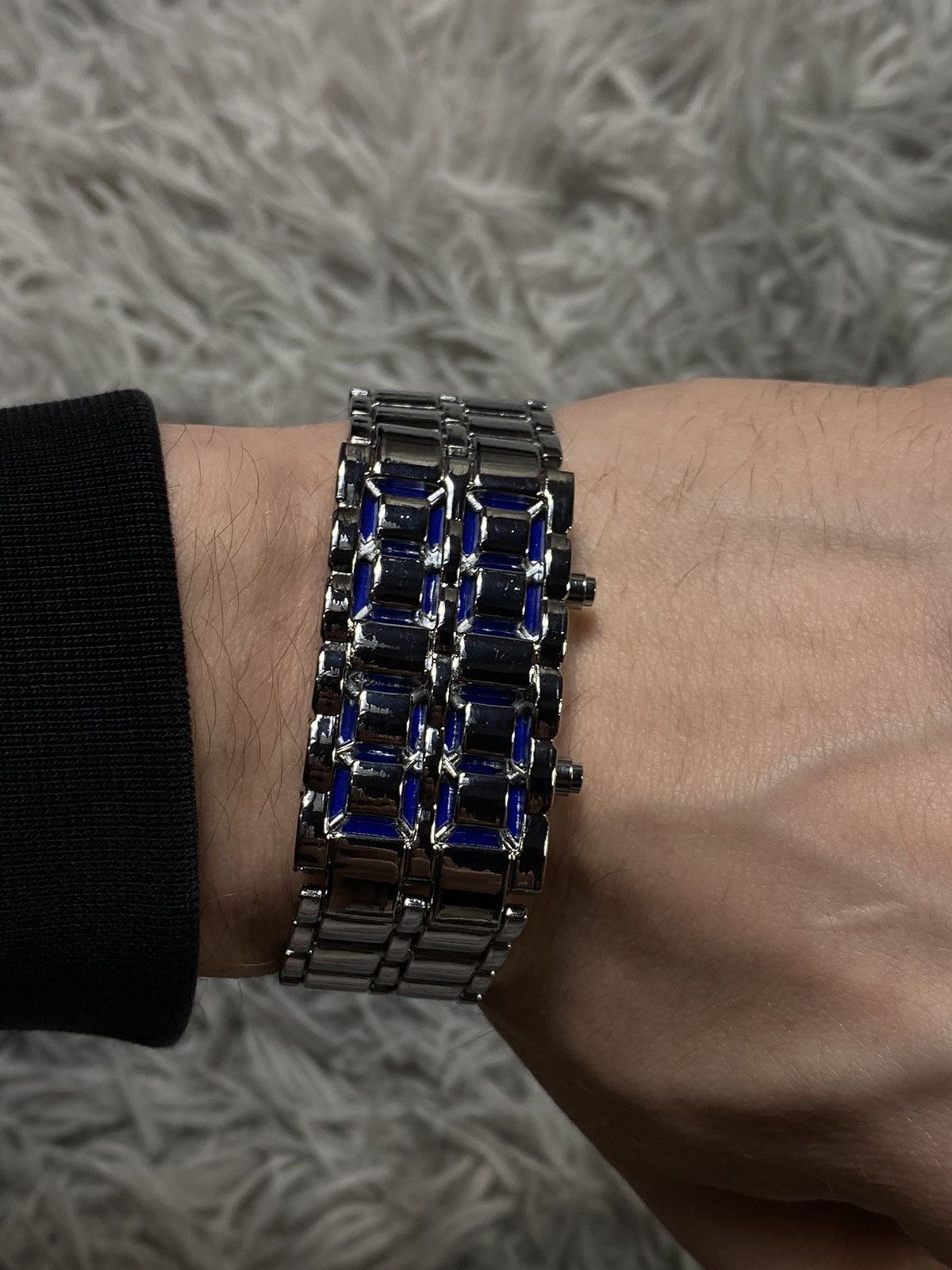 Jewelry Futuristic LED Bracelet Watch - Japanese Brand Size ONE SIZE - 9 Thumbnail