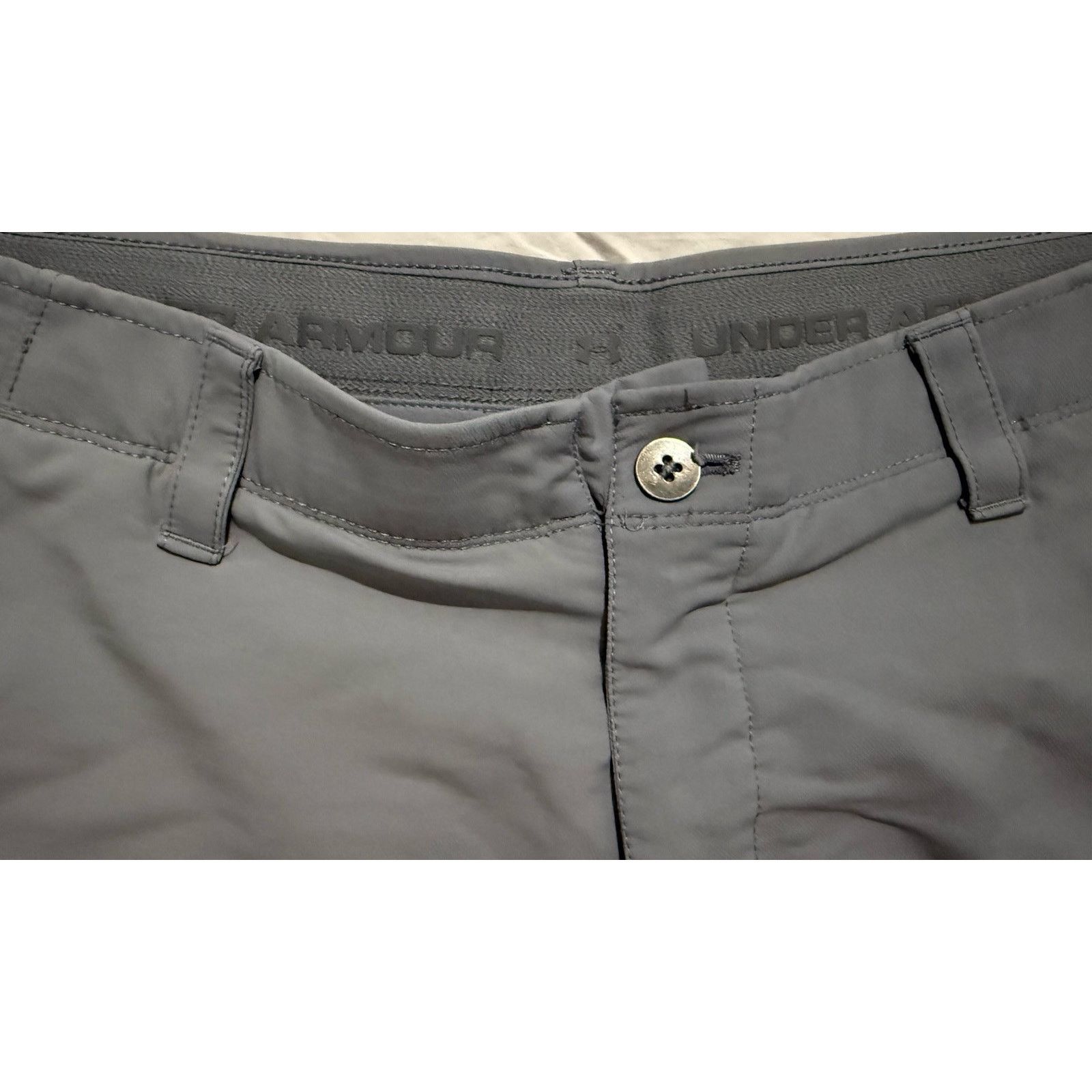 Under Armour Under Armour Chino Golf Shorts Grey Performance Flat Front Size US 34 / EU 50 - 3 Thumbnail