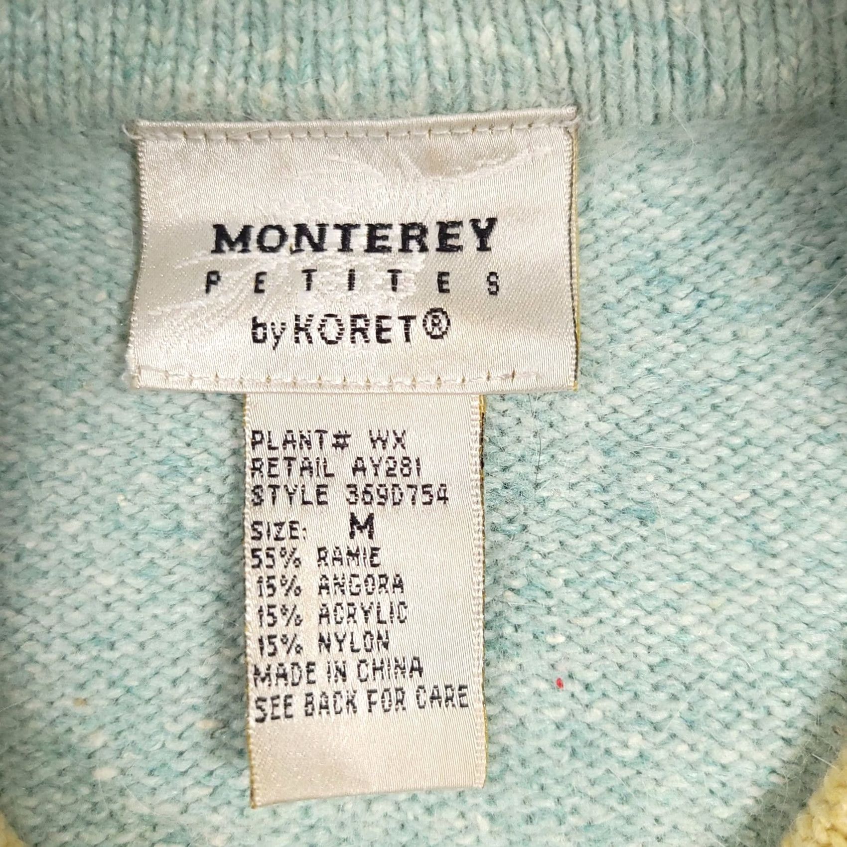 Vintage Monterey Petites by Koret Sweater Womens Medium Blue Angora Pullover Mock Neck 1/4 Zip Raglan Sleeve Knit Christmas Winter Fashion Pullover Size M / US 6-8 / IT 42-44 - 6 Thumbnail