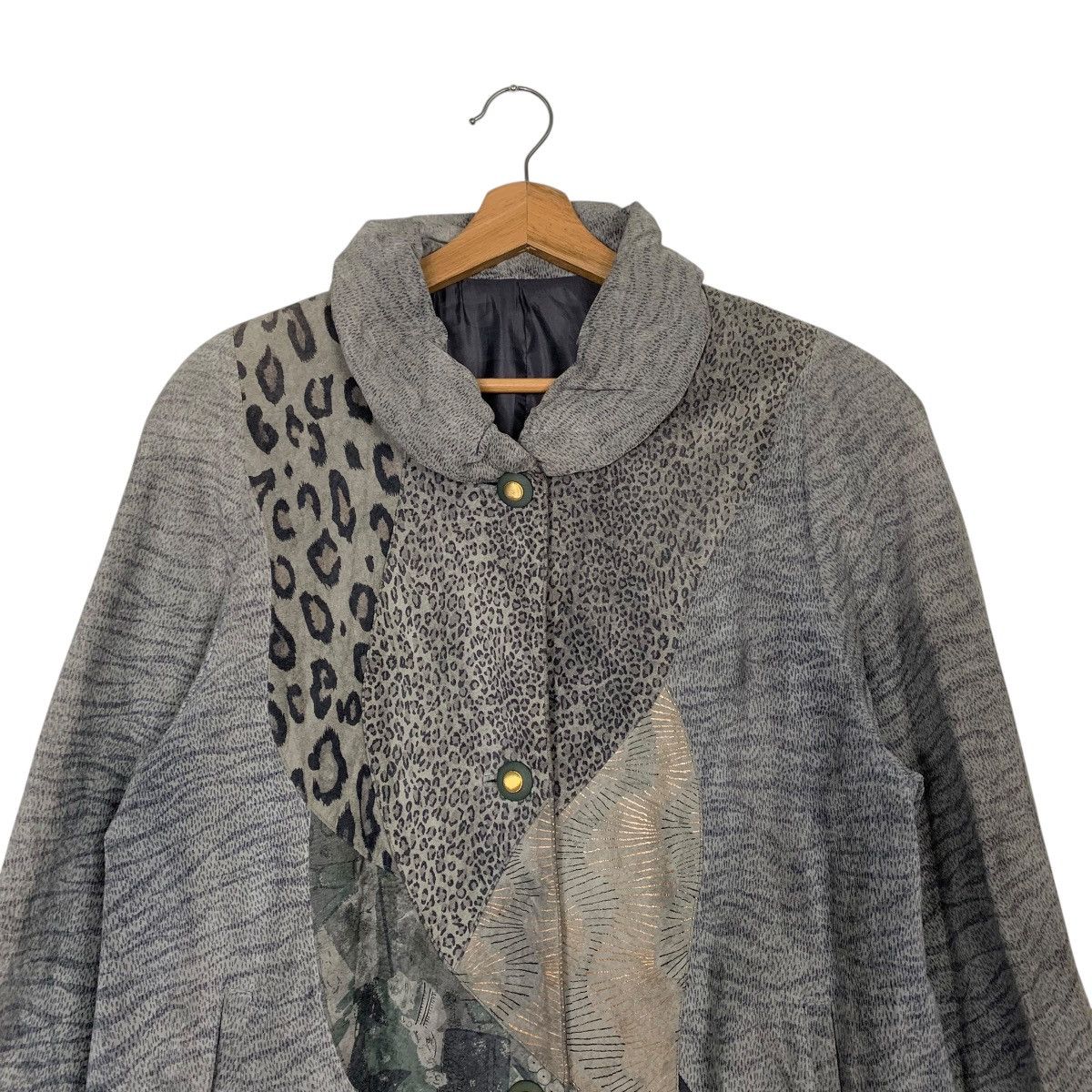 Japanese Brand Japanese Brand Leopard Design Coat Size M / US 6-8 / IT 42-44 - 3 Thumbnail