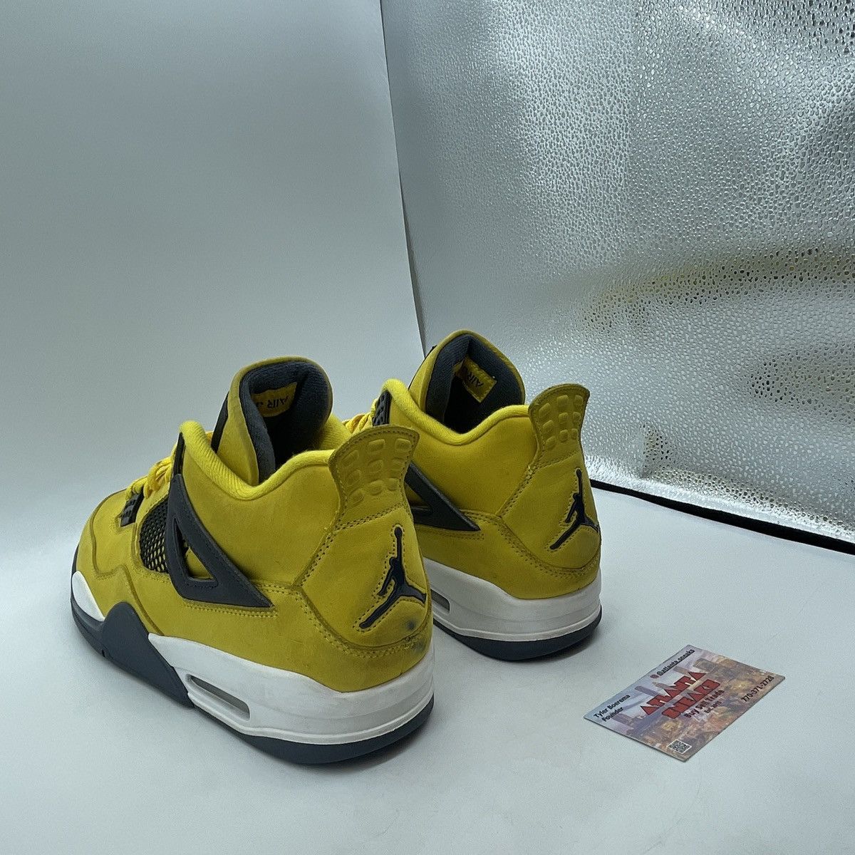 Jordan Brand Air Jordan 4 lightning Size US 10 / EU 43 - 4 Thumbnail