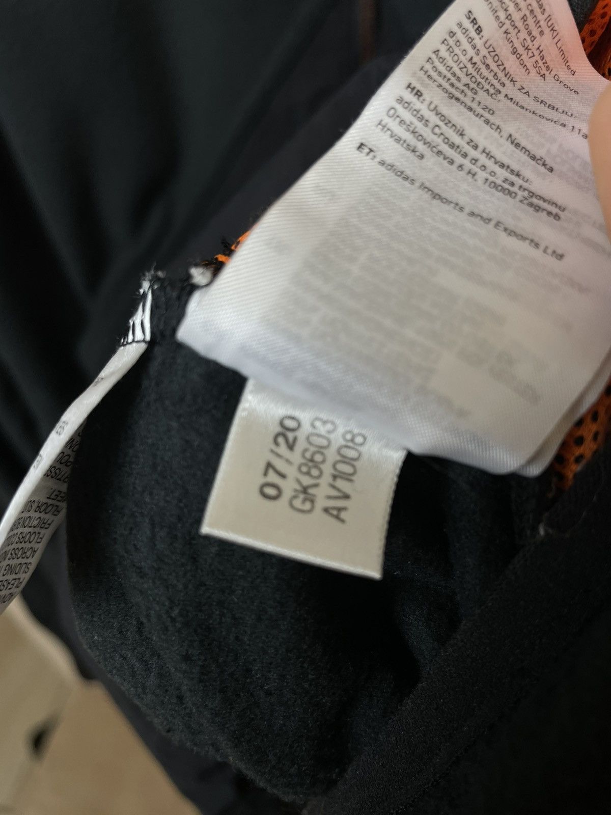 Adidas Adidas Juventus Travel Fleece Top Size US XL / EU 56 / 4 - 8 Thumbnail