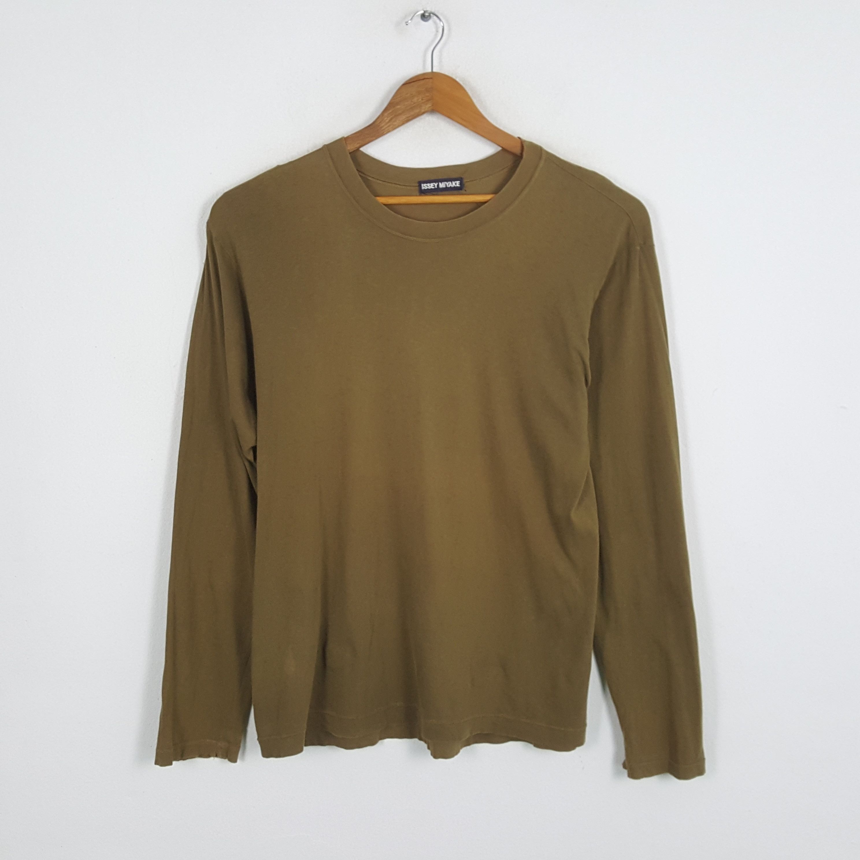Issey Miyake × Japanese Brand × Vintage Vintage ISSEY MIYAKE Japanese Designer Distressed T-Shirts Size US L / EU 52-54 / 3 - 1 Thumbnail