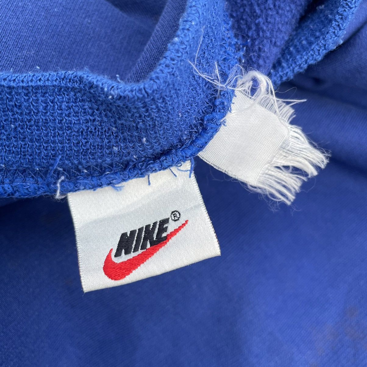 Nike VINTAGE 90s NIKE EMBROIDERED LOGO SPELL OUT SWEATSHIRT Size US XL / EU 56 / 4 - 16 Thumbnail
