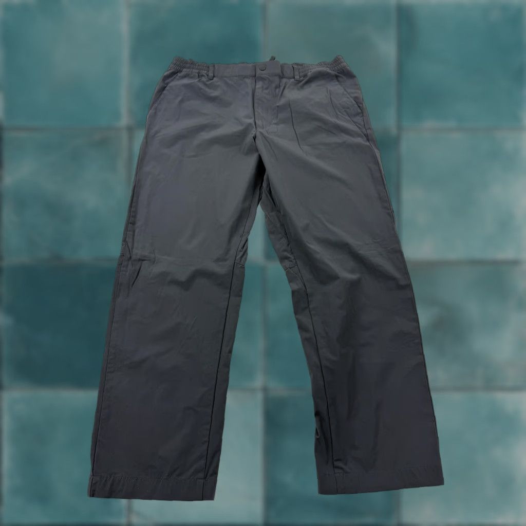 Uniqlo Uniqlo Rain Pants Mens XL Gray Elastic Waist Lightweight Outdoor Pants Size US 36 / EU 52 - 1 Thumbnail