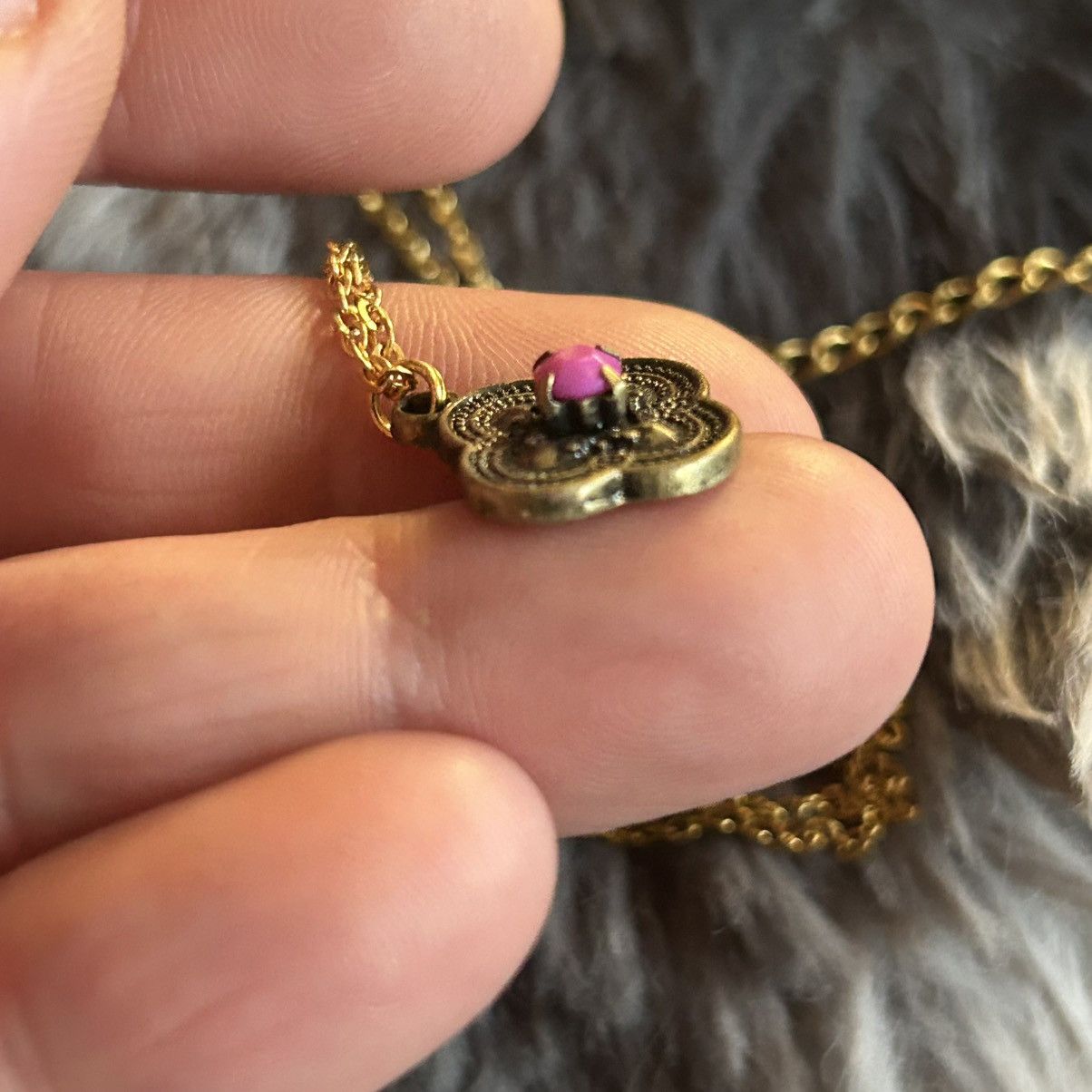 Vintage Vintage ruby tone glass stone pendant on chain necklace Size ONE SIZE - 6 Thumbnail