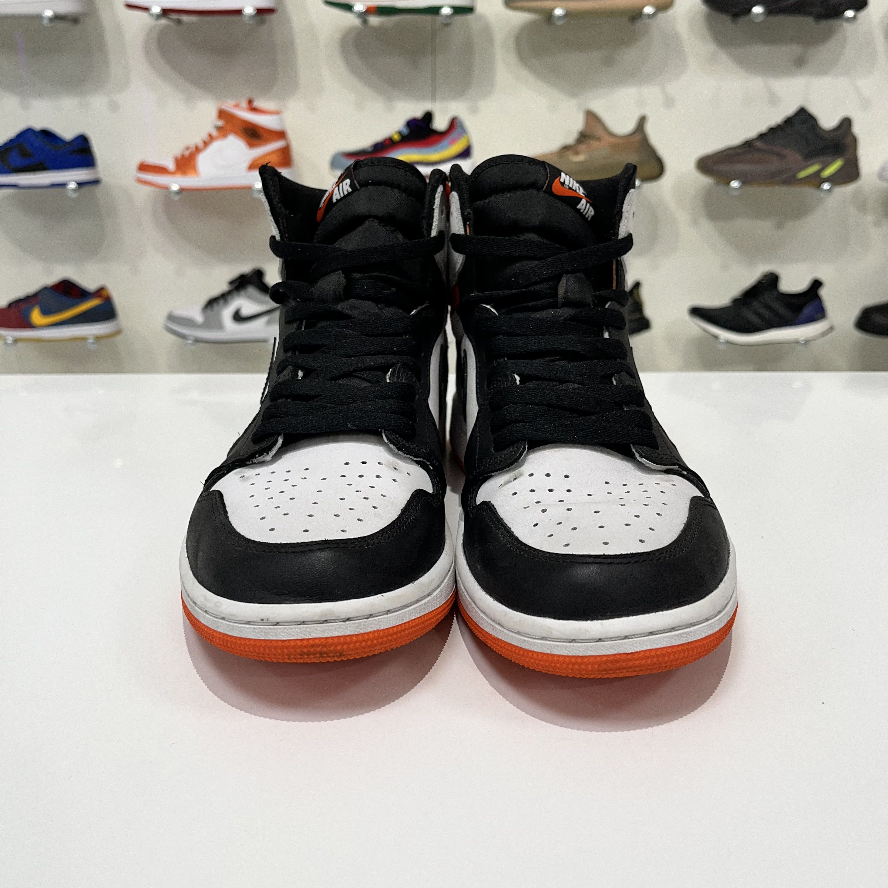 Nike Air Jordan 1 Retro High Electro Orange Size US 10.5 / EU 43-44 - 9 Thumbnail