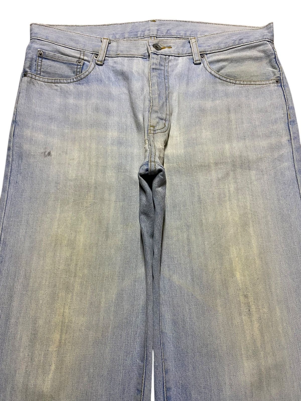 Japanese Brand Vintage Japanese Brand Uniqlo Light Wash Distressed Jeans Size US 34 / EU 50 - 3 Thumbnail