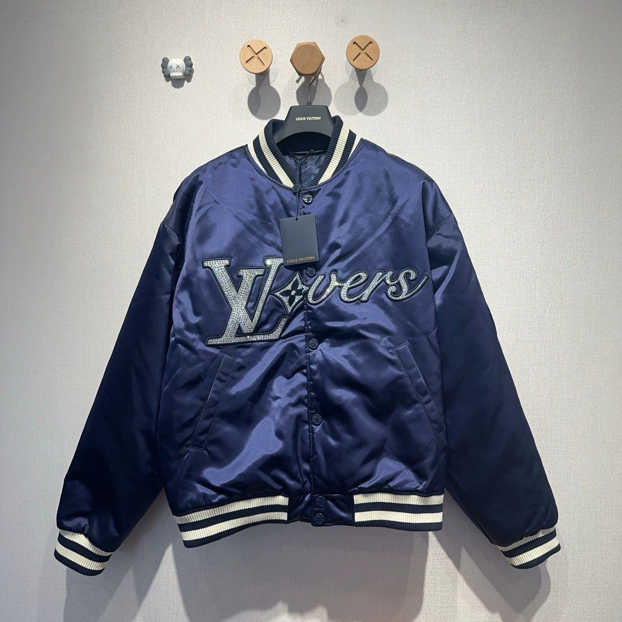 Louis Vuitton Louis Vuitton navy blue striped logo baseball jacket Size US L / EU 52-54 / 3 - 1 Thumbnail