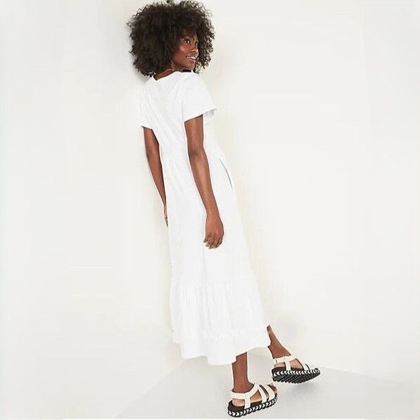Old Navy Short-Sleeve Tiered Slub-Knit Midi Swing Dress in White NWT Size M / US 6-8 / IT 42-44 - 4 Thumbnail