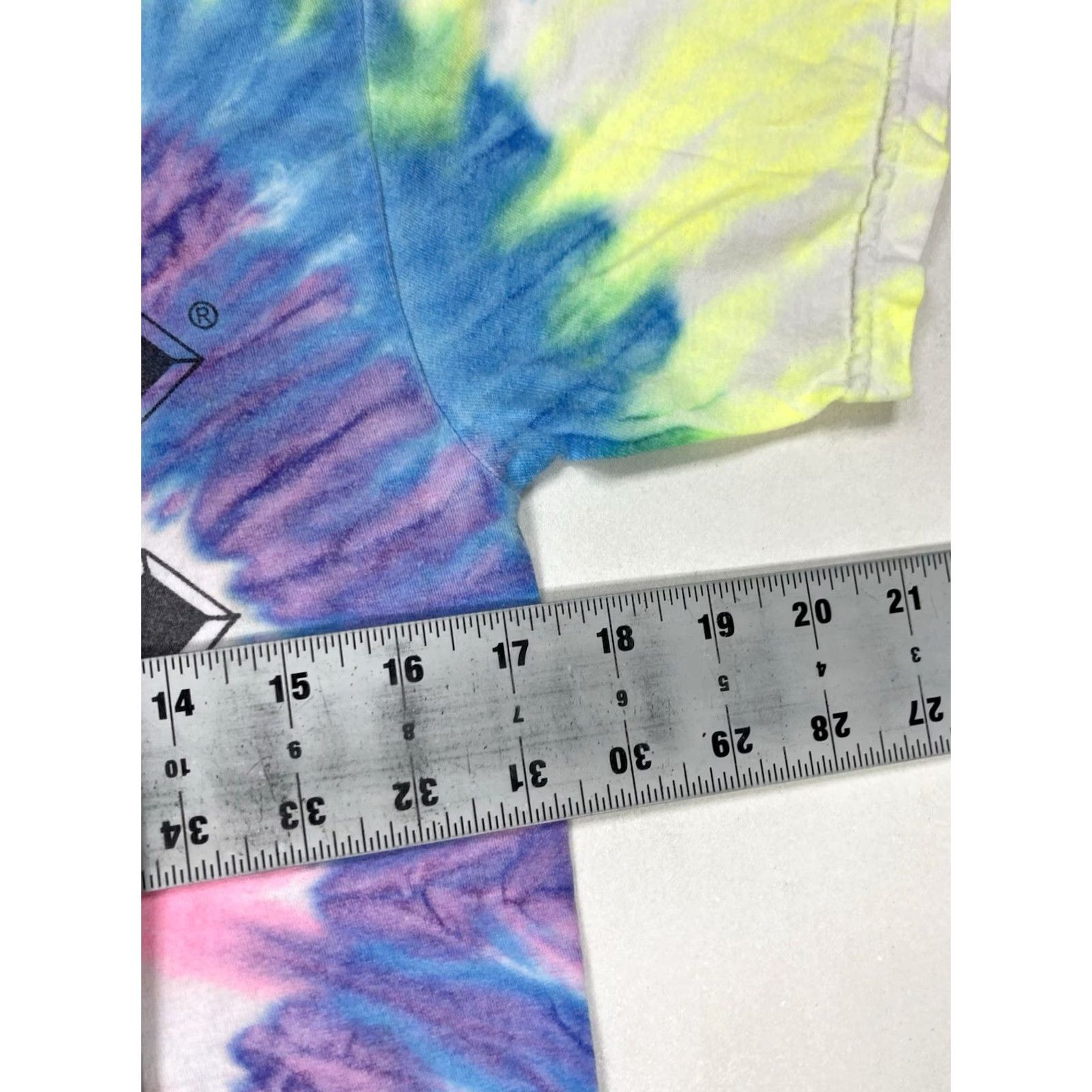 Logo 7 ACDC Logo Graphic T-shirt Women XS Multicolor Tie Dye Short Sleeve Music ShirtXS Women Casual Size XS / US 0-2 / IT 36-38 - 6 Thumbnail