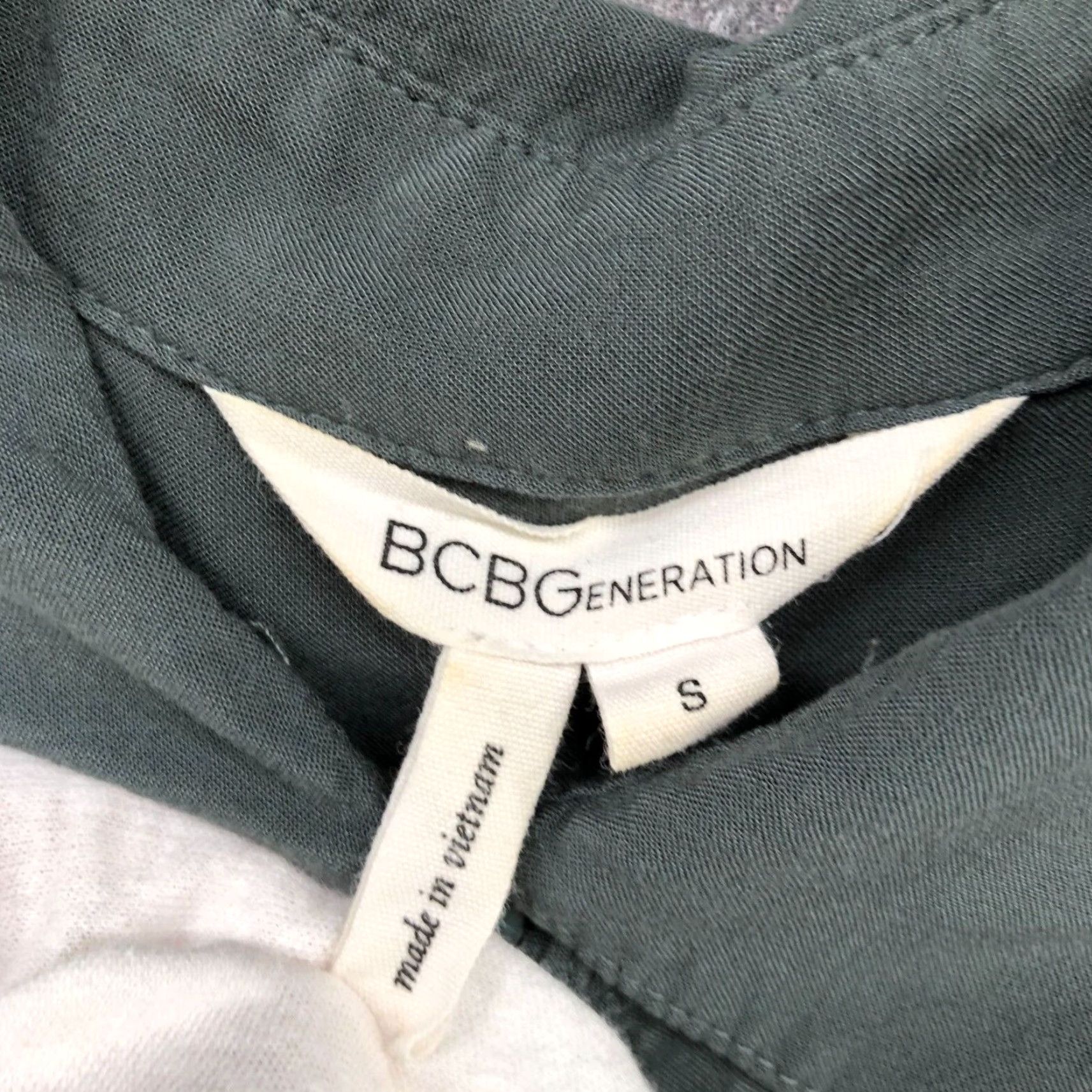 BCBGeneration VINTAGE BCBGeneration Romper Women's S Long Sleeve Collared Button Front Bohemian Green Rayon Utility Spring Summer Size S / US 4 / IT 40 - 7 Thumbnail