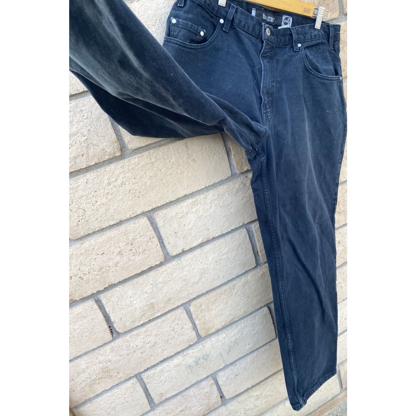 Vintage VINTAGE SilverTab Levi's Baggy Jeans Black Distressed 36x32 Jeans Mens 5-Pocket Denim High Rise Tapered 100% Cotton Registed? Size US 36 / EU 52 - 4 Thumbnail