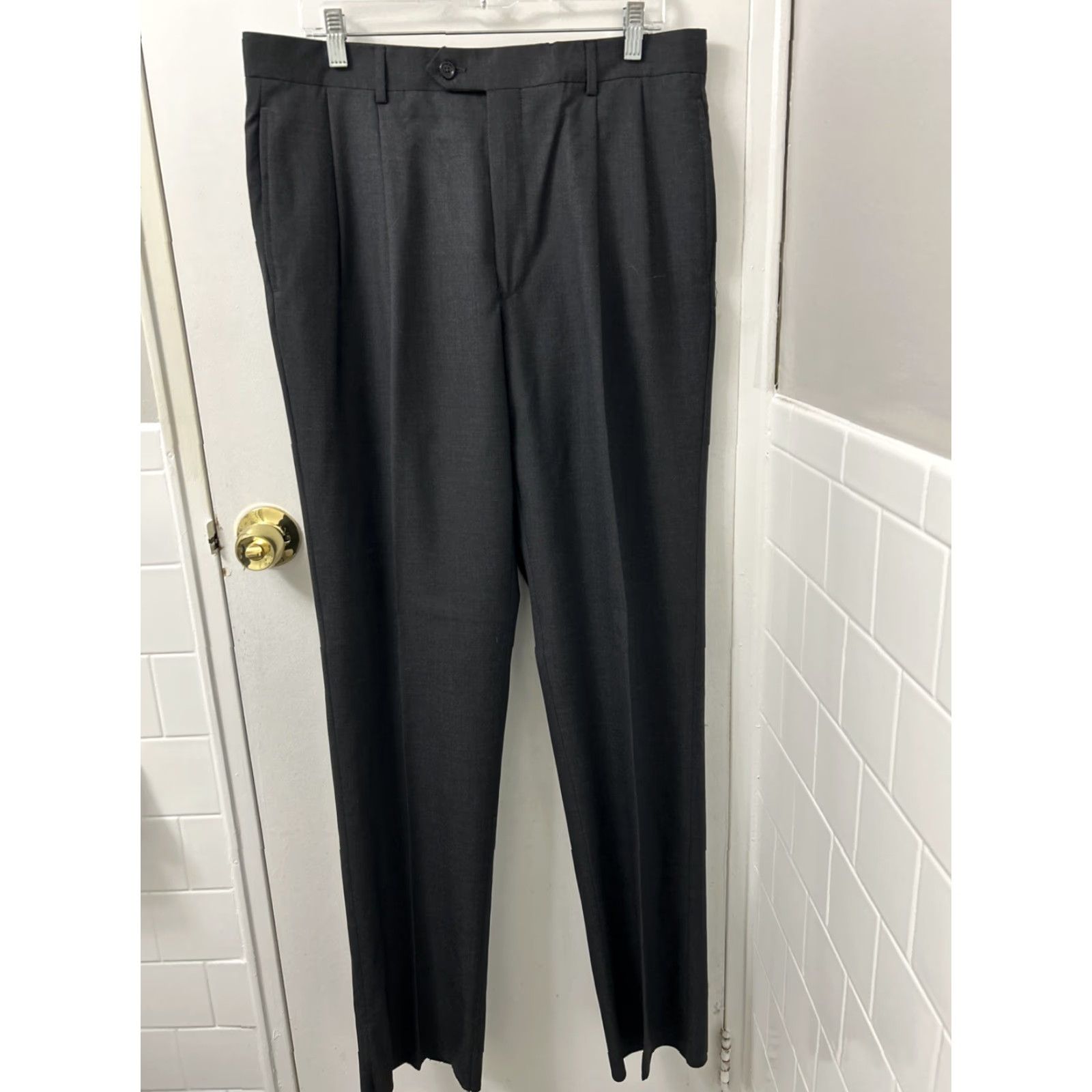 Jos. A. Bank VINTAGE? No. Jos A Bank Pants 35x37 Dark Gray Windsor 100% Wool Pleated YKK NWT Msrp Size US 35 - 2 Thumbnail