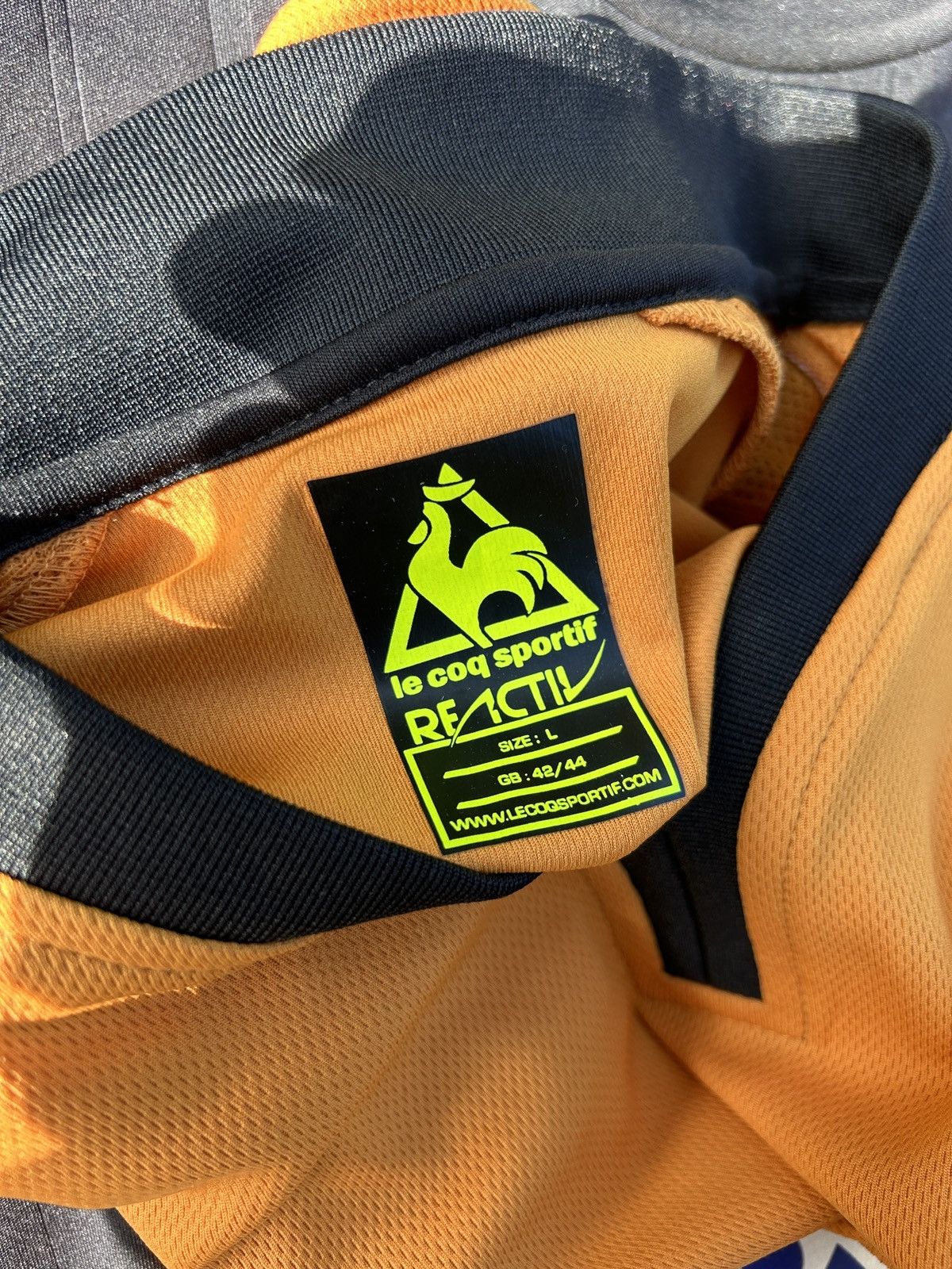 Le Coq Sportif 00s Vintage Wolverhampton Wanderers 2009/10 Home Kit Jersey Size US L / EU 52-54 / 3 - 8 Thumbnail