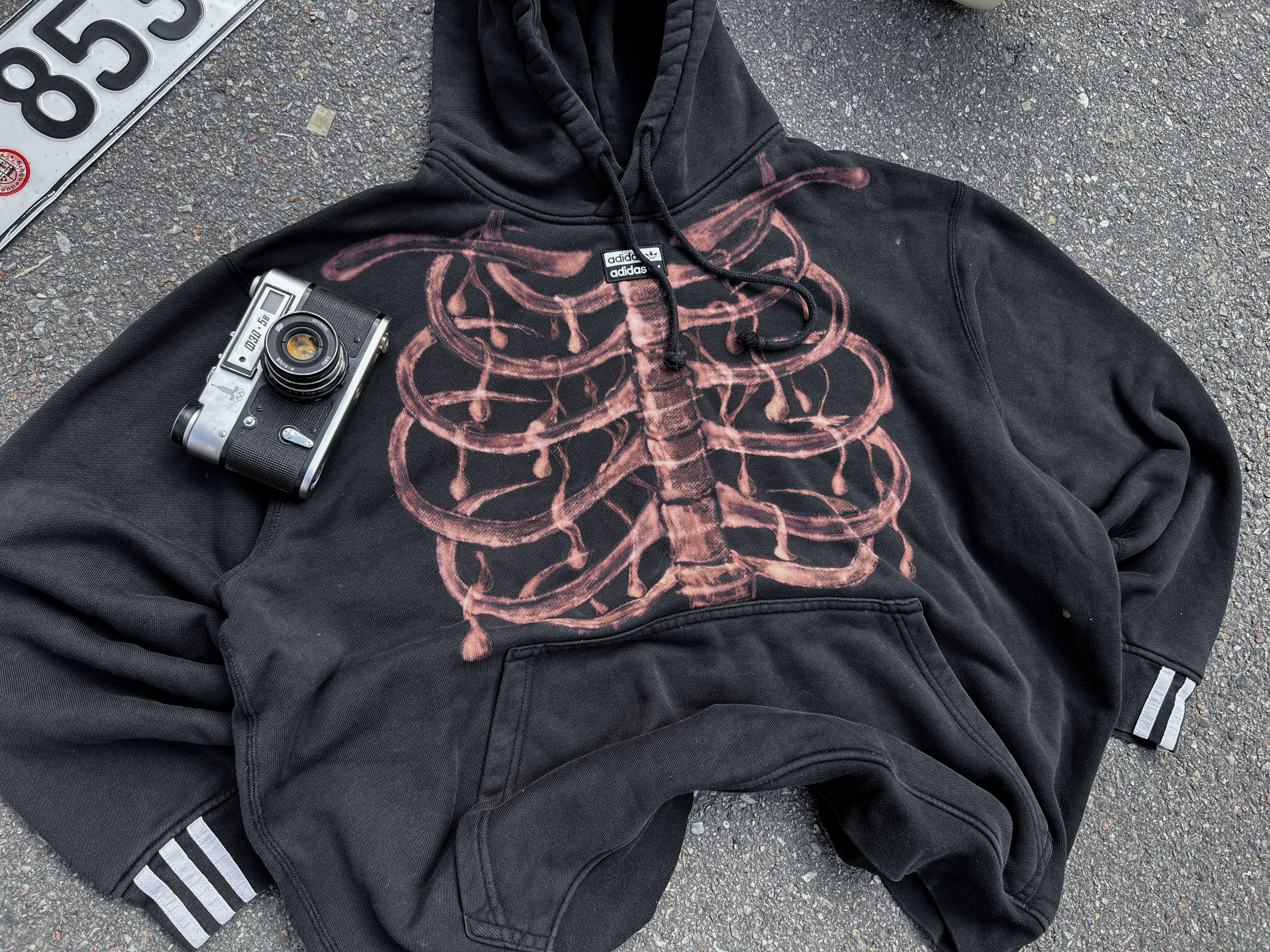 Adidas 💲HANDMADE💲Adidas Vintage Custom Skeleton Hoodie Size XL Size US XL / EU 56 / 4 - 5 Thumbnail