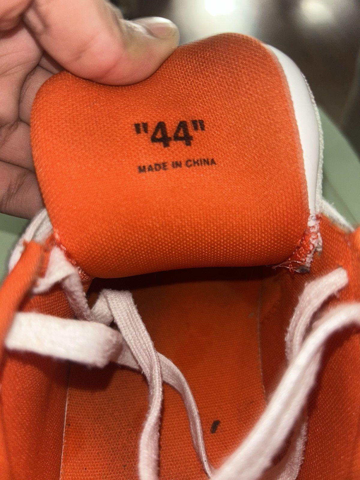 Off-White Off-White Out of Office Size US 10 / EU 43 - 2 Thumbnail