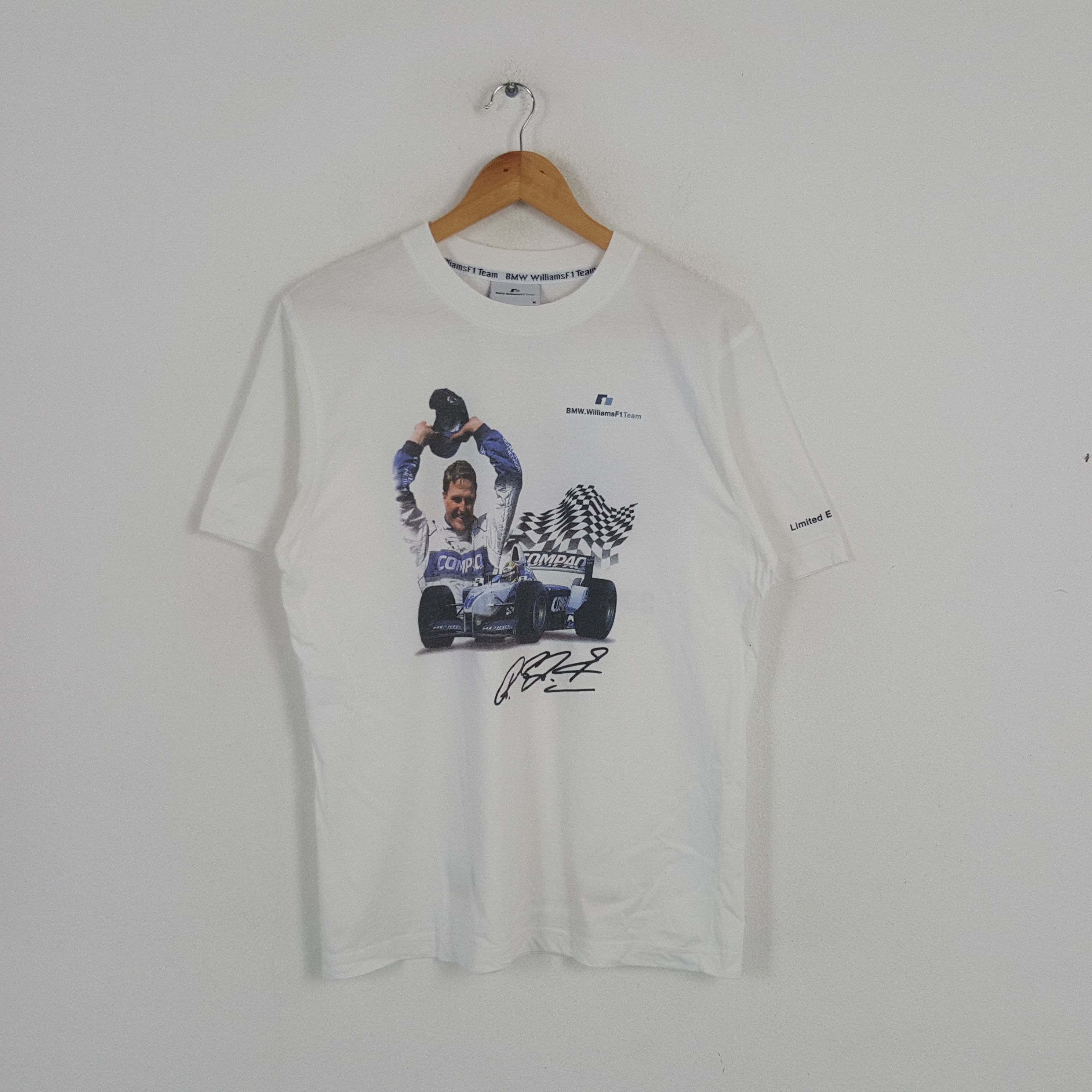 BMW Vintage 2001 San Marino GP BMW Formula One Tshirt C239 Size US M / EU 48-50 / 2 - 3 Thumbnail