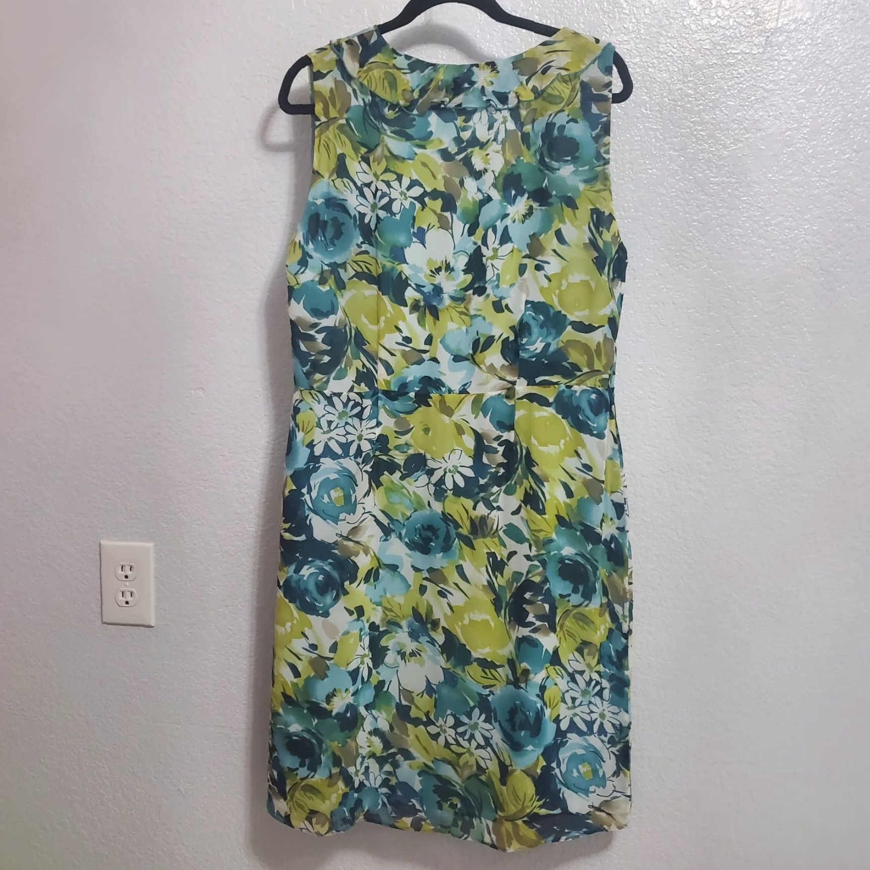 Pendleton VINTAGE Pendleton Dress Women 14 Blue Green Floral Silk Sleeveless Ruffles Lined Knee Length V-Neck Side Zip 100% Silk Womens Size XL / US 12-14 / IT 48-50 - 2 Thumbnail