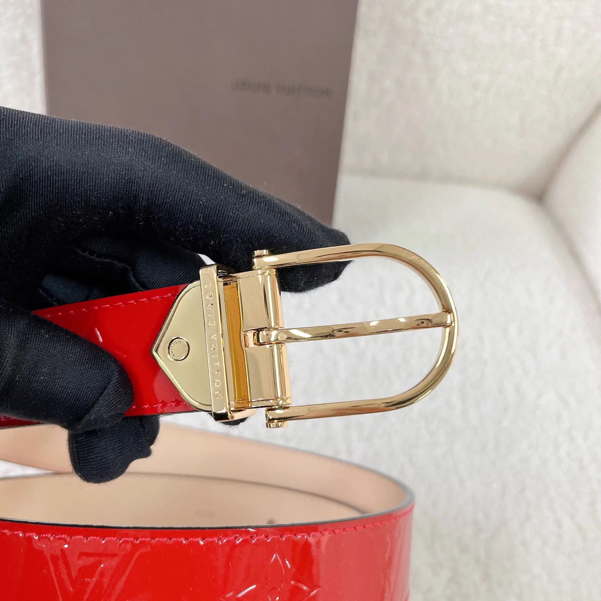 Louis Vuitton LV Red Patent Leather Belt Pre-owned 80/32 Size ONE SIZE - 3 Thumbnail