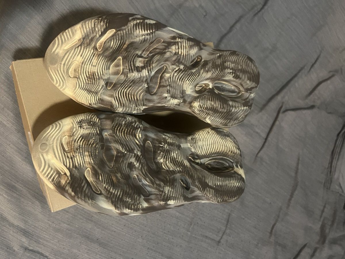 Adidas YZY Yeezy Foam Runner GX8774 MX Cream Size US 12 / EU 45 - 3 Thumbnail