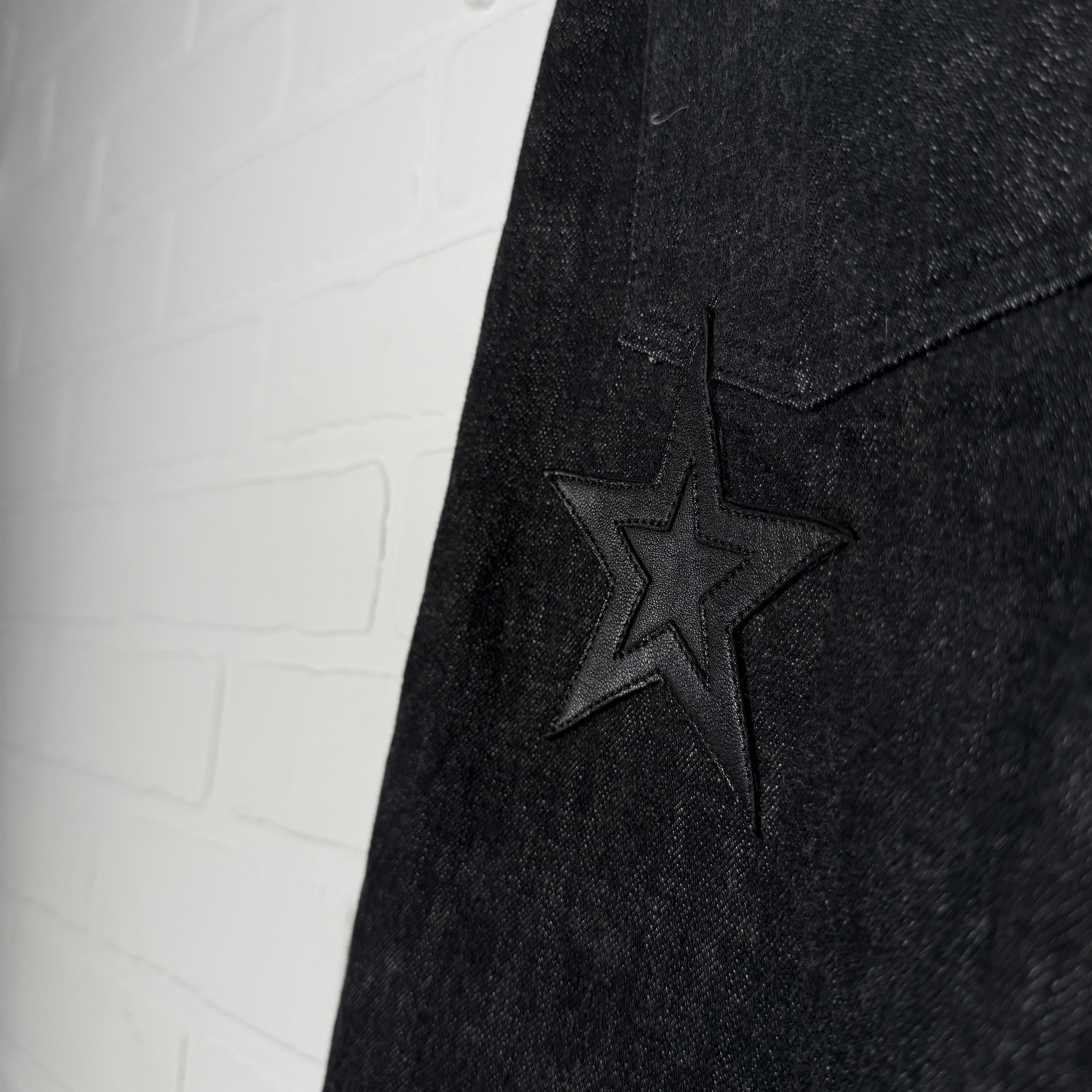 Chrome Hearts Chrome Hearts Fleur Knee Black Star Patch Jeans Size US 32 / EU 48 - 11 Thumbnail