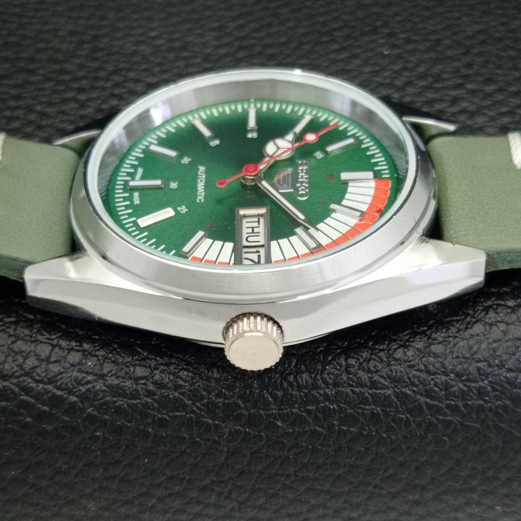 Seiko REFURBISHED VINTAGE SEIKO 5 AUTO JAPAN MENS WATCH a440734 Size 38 - 5 Thumbnail