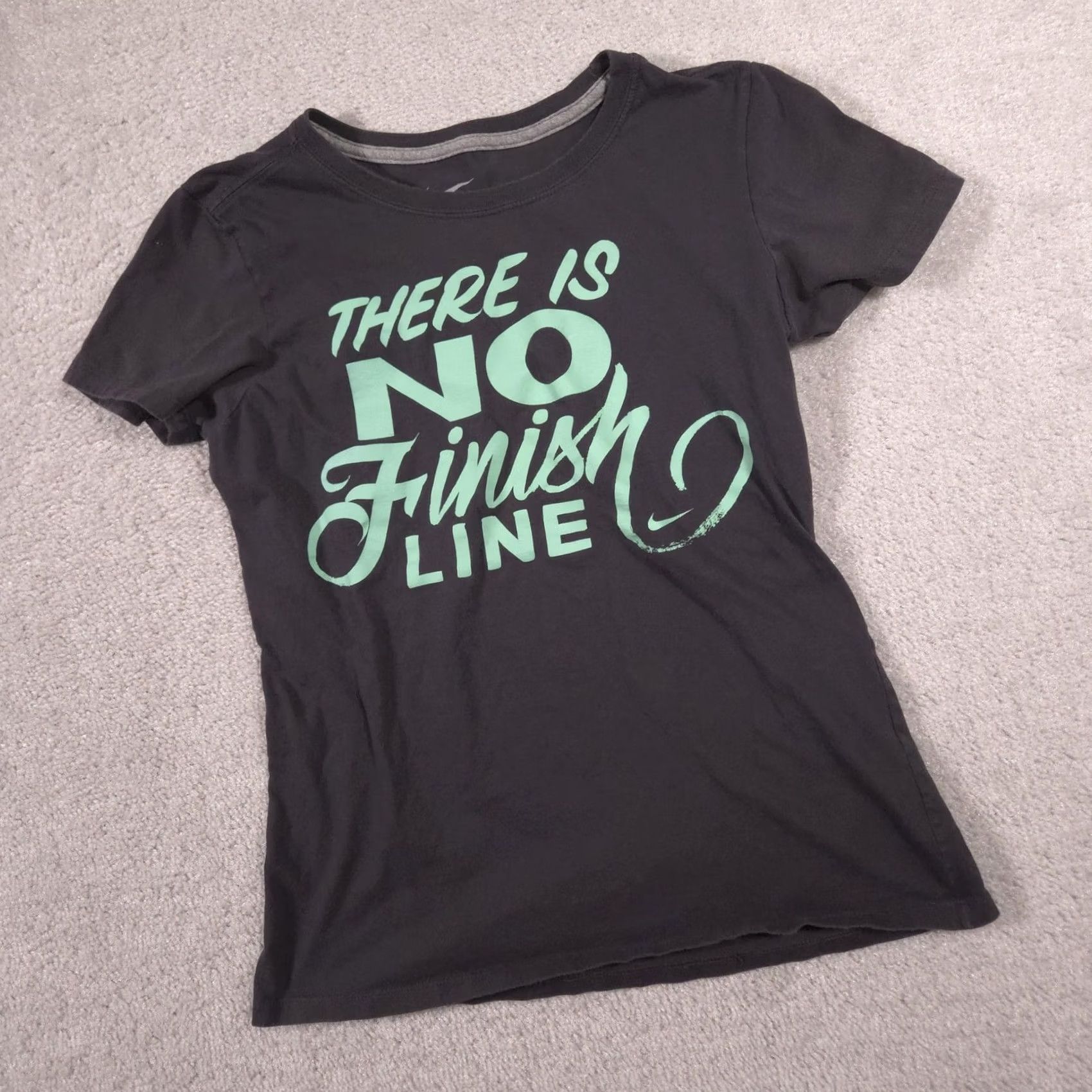 Nike Nike Shirt Womens M Black There Is No Finish Line Crew Neck Graphic Tee Top Size M / US 6-8 / IT 42-44 - 2 Thumbnail