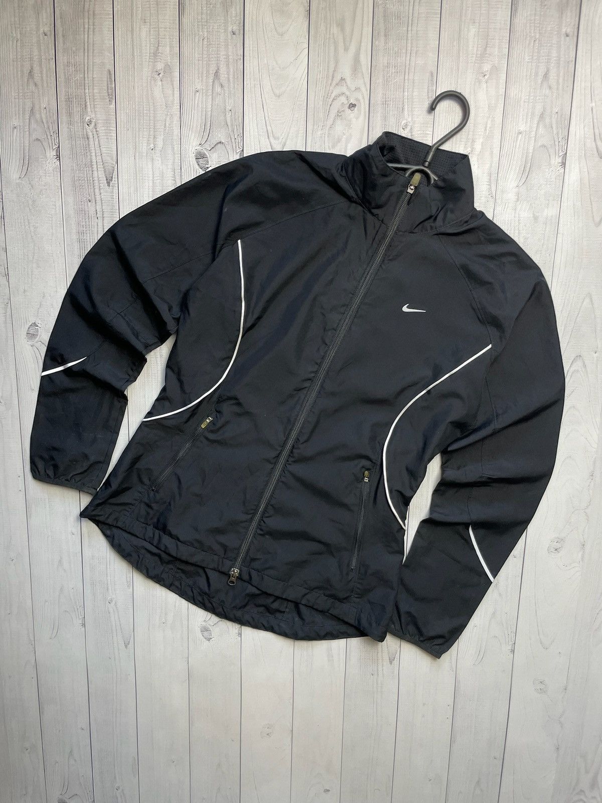 Nike × Vintage Vintage Nike Light jacket white line rare women’s M Size M / US 6-8 / IT 42-44 - 1 Thumbnail