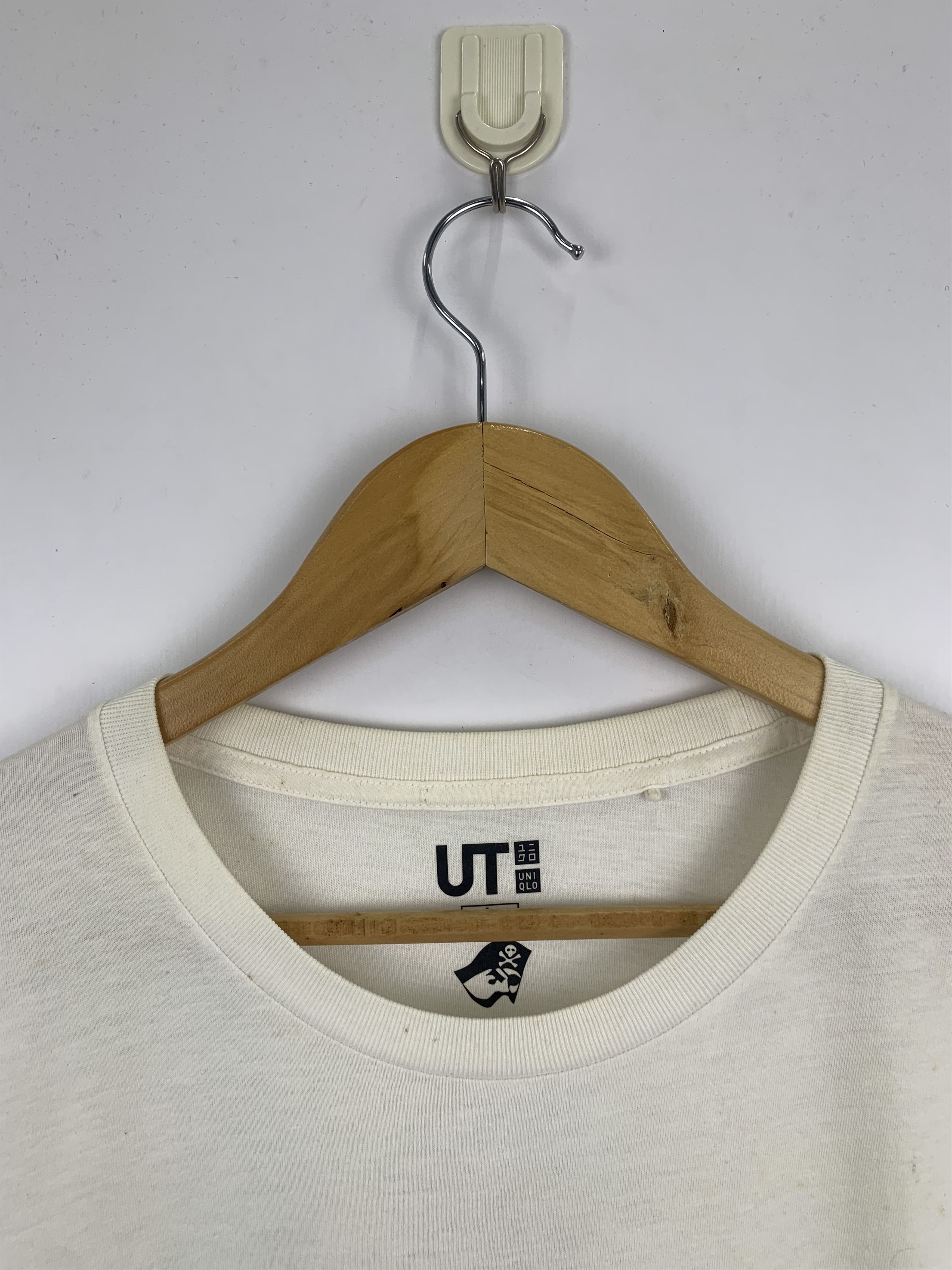 Uniqlo Uniqlo Dragonball Super Saiyan Tee TA0085 Size US L / EU 52-54 / 3 - 9 Thumbnail
