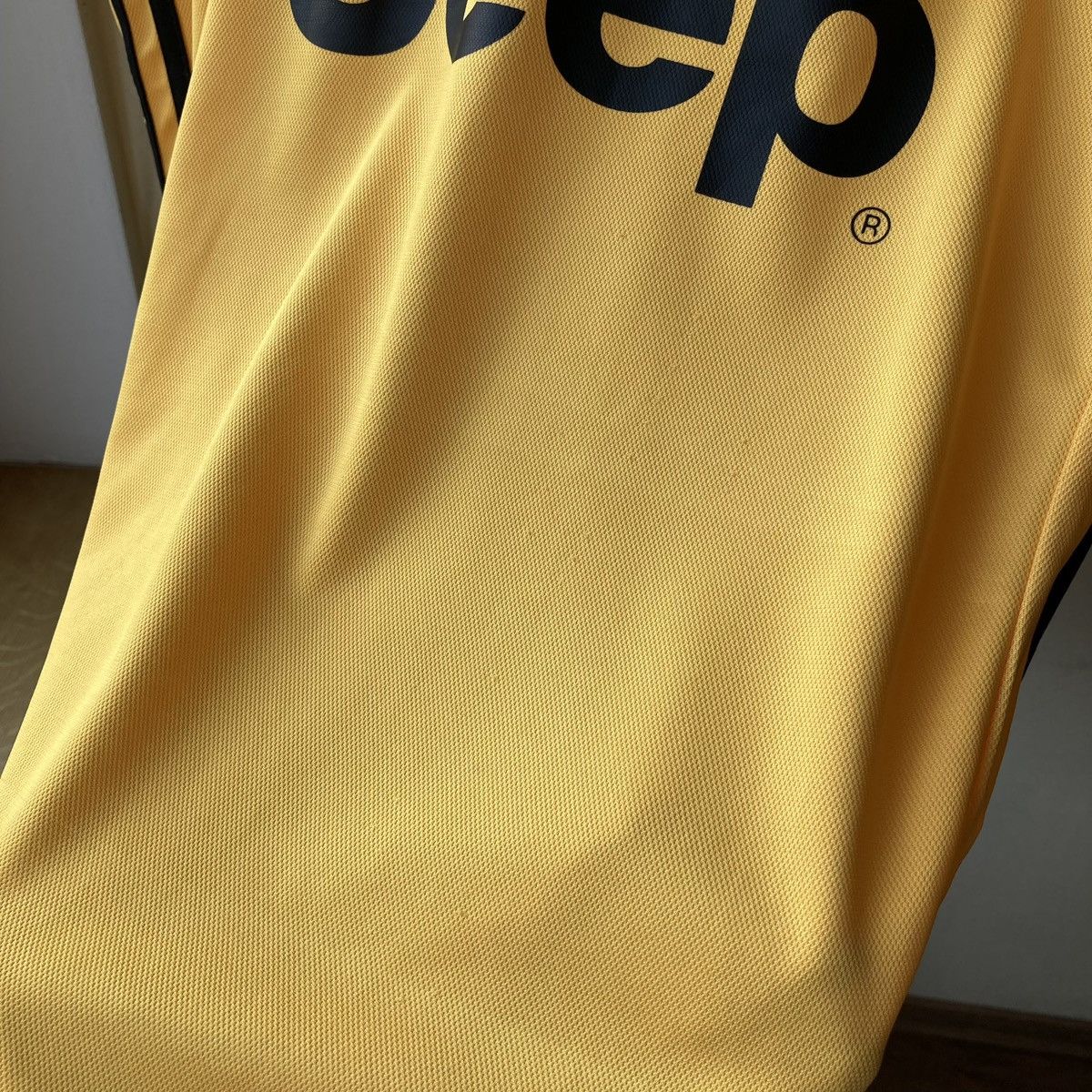 Vintage Adidas Juventus Jersey Streetwear Blokcore Style Y2k Italy Size US M / EU 48-50 / 2 - 7 Thumbnail