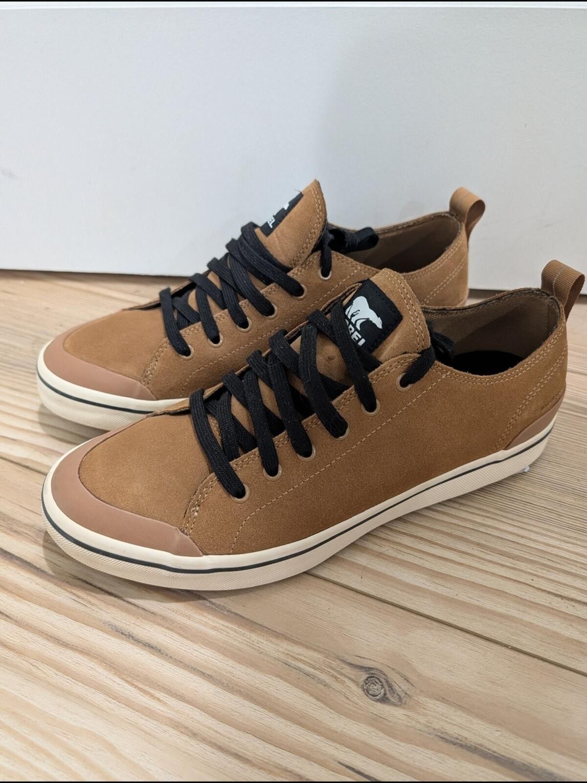 SOREL Sorel Men's Suede Low-Top Sneakers in Tan with Black Laces Size US 12 / EU 45 - 2 Thumbnail