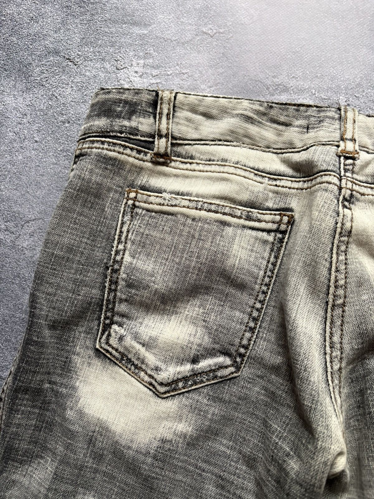 Dolce & Gabbana Vintage Dolce & Gabbana Y2K Wash Distressed Denim Jeans Size 27" / US 4 / IT 40 - 11 Thumbnail