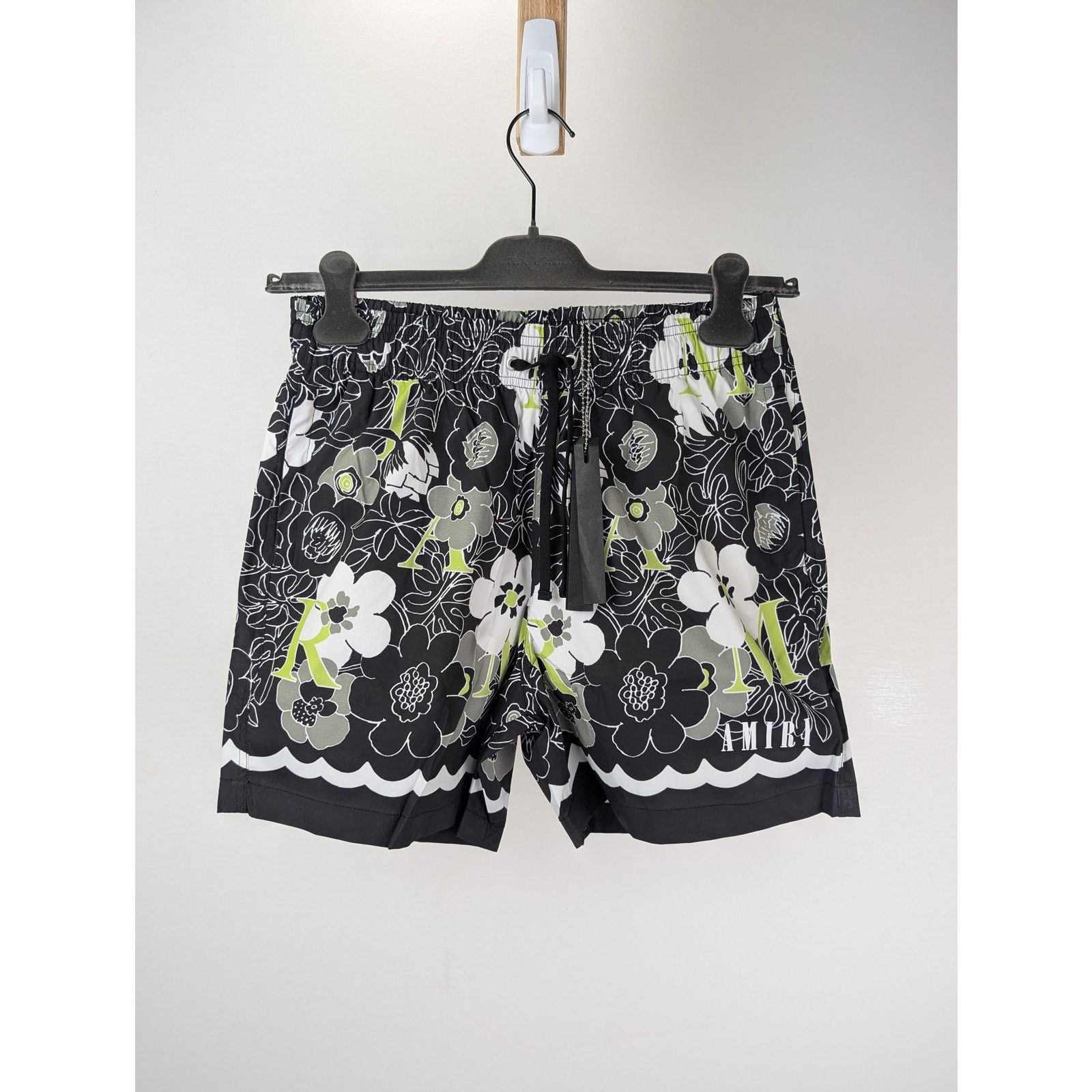 Amiri o1rshd1 Flower Amiri Swimtrunk Swim Shorts in Black Size US 30 / EU 46 - 1 Thumbnail