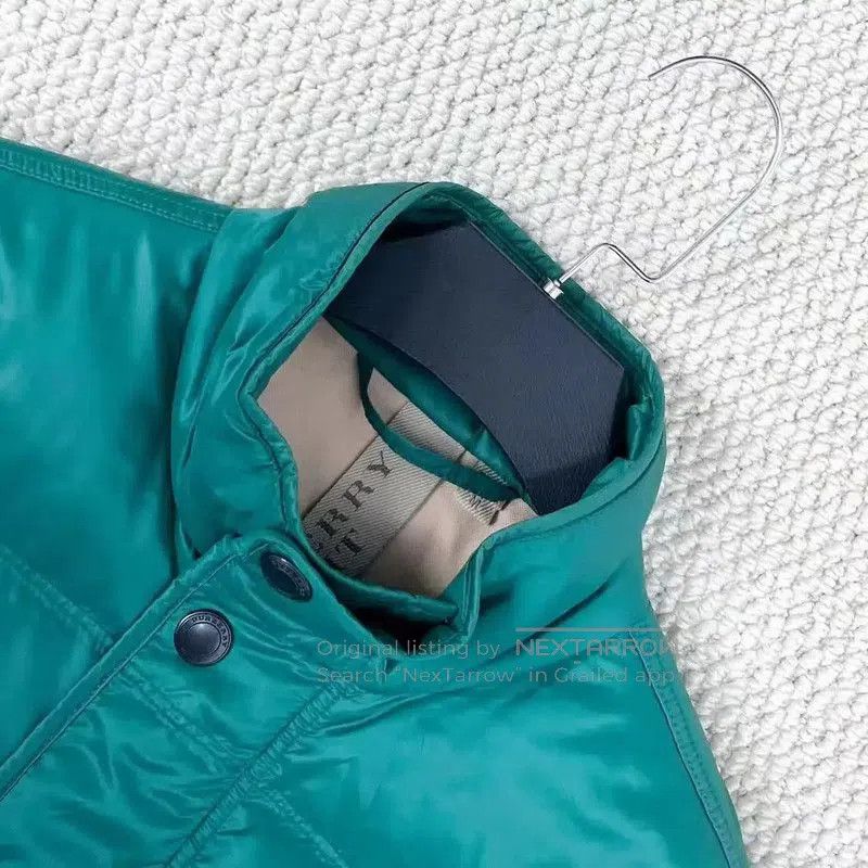 Burberry Burberry Green Short Puffer Vest for Women. Size M / US 6-8 / IT 42-44 - 3 Thumbnail