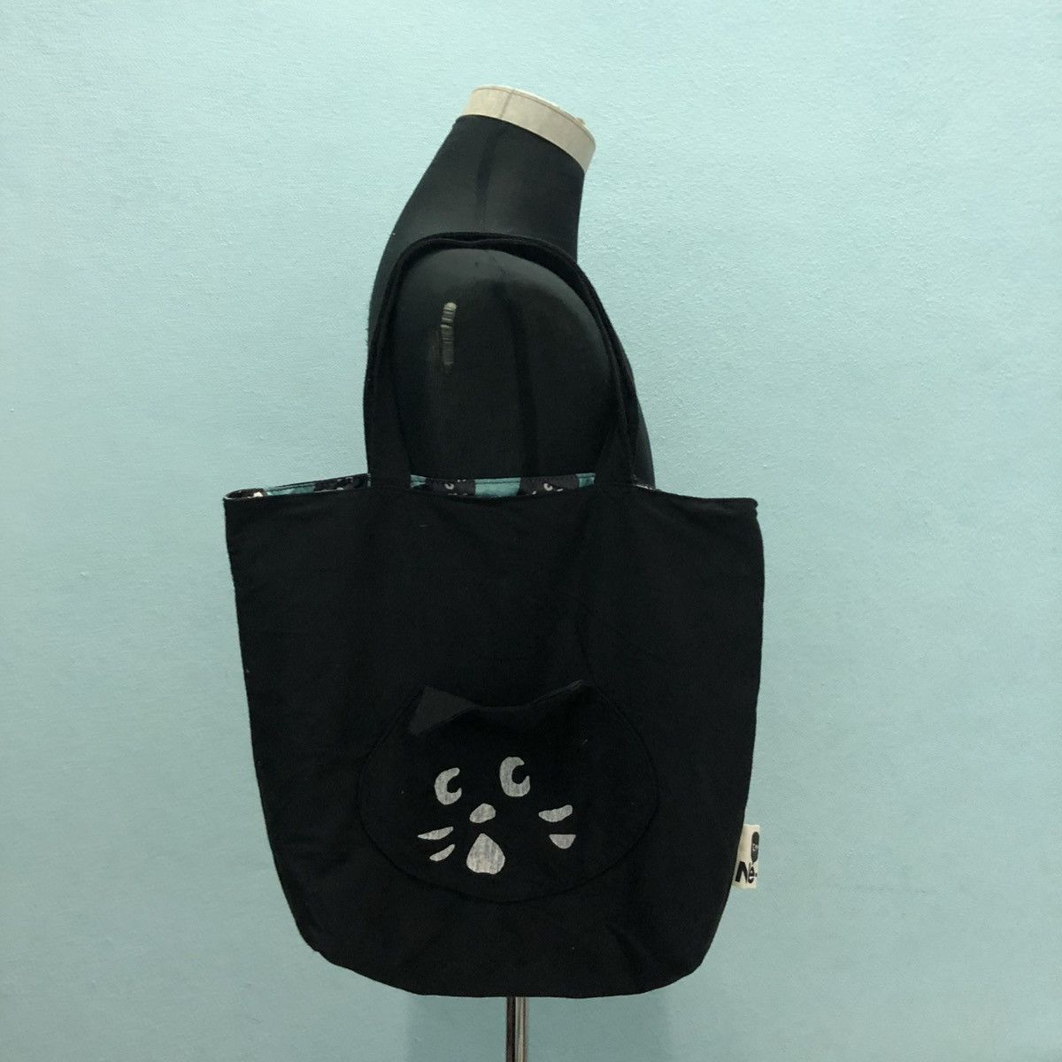 Ne-Net ‼️YES‼️ NE-NET CAT BIG LOGO REVESIBLE TOTE BAG Size ONE SIZE - 8 Thumbnail